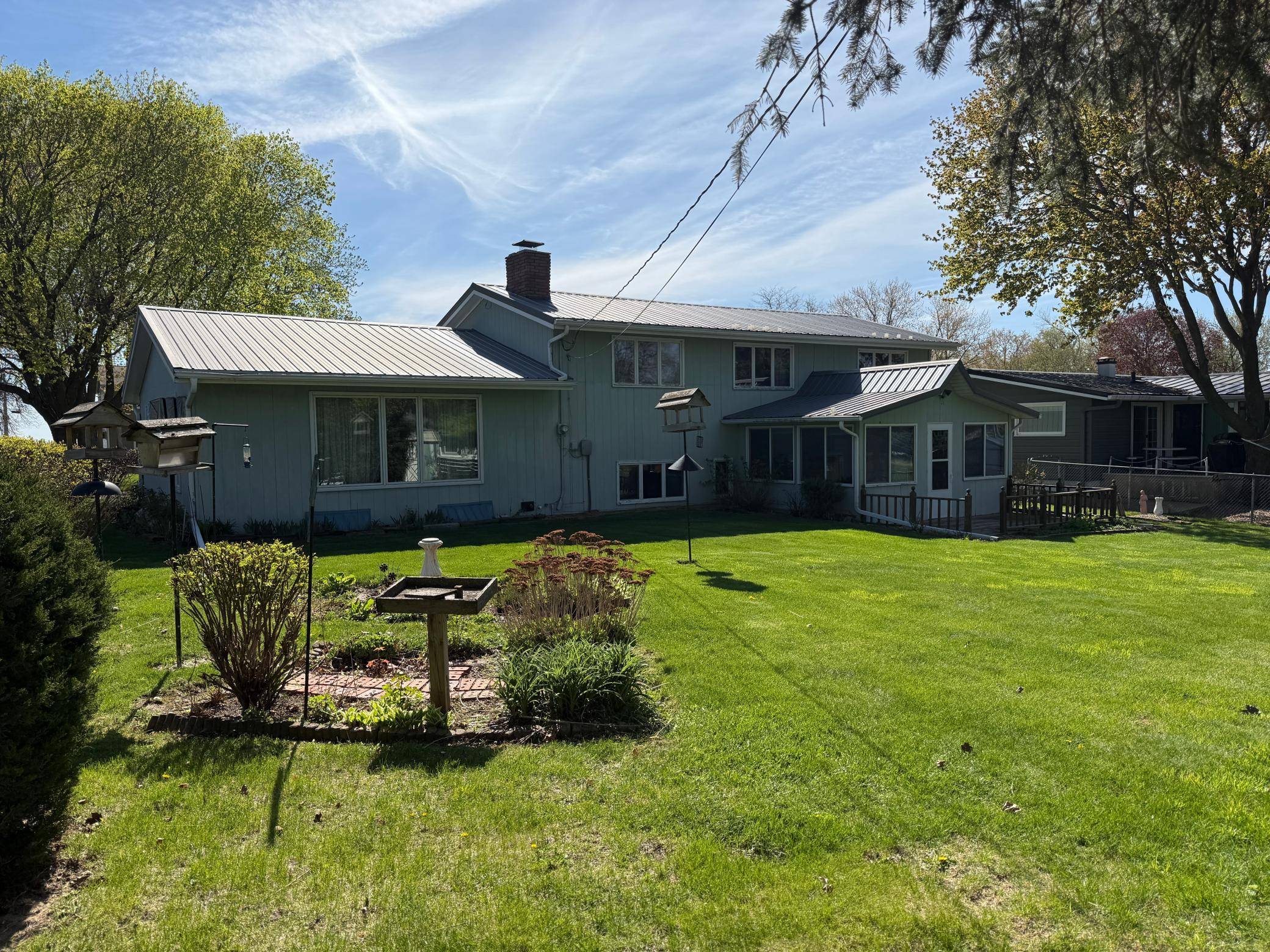 705 Adams ST, Armstrong, IA 50514