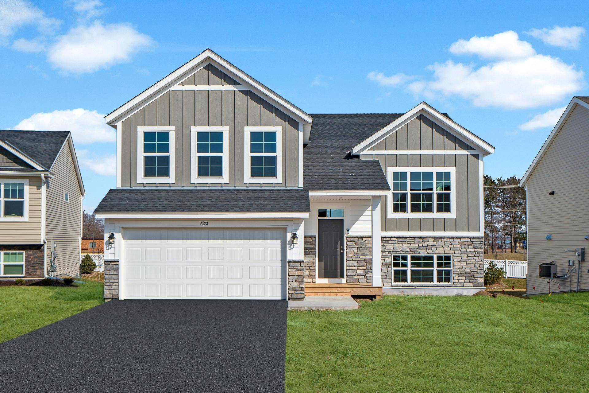 669 47th AVE NE, Saint Cloud, MN 56304