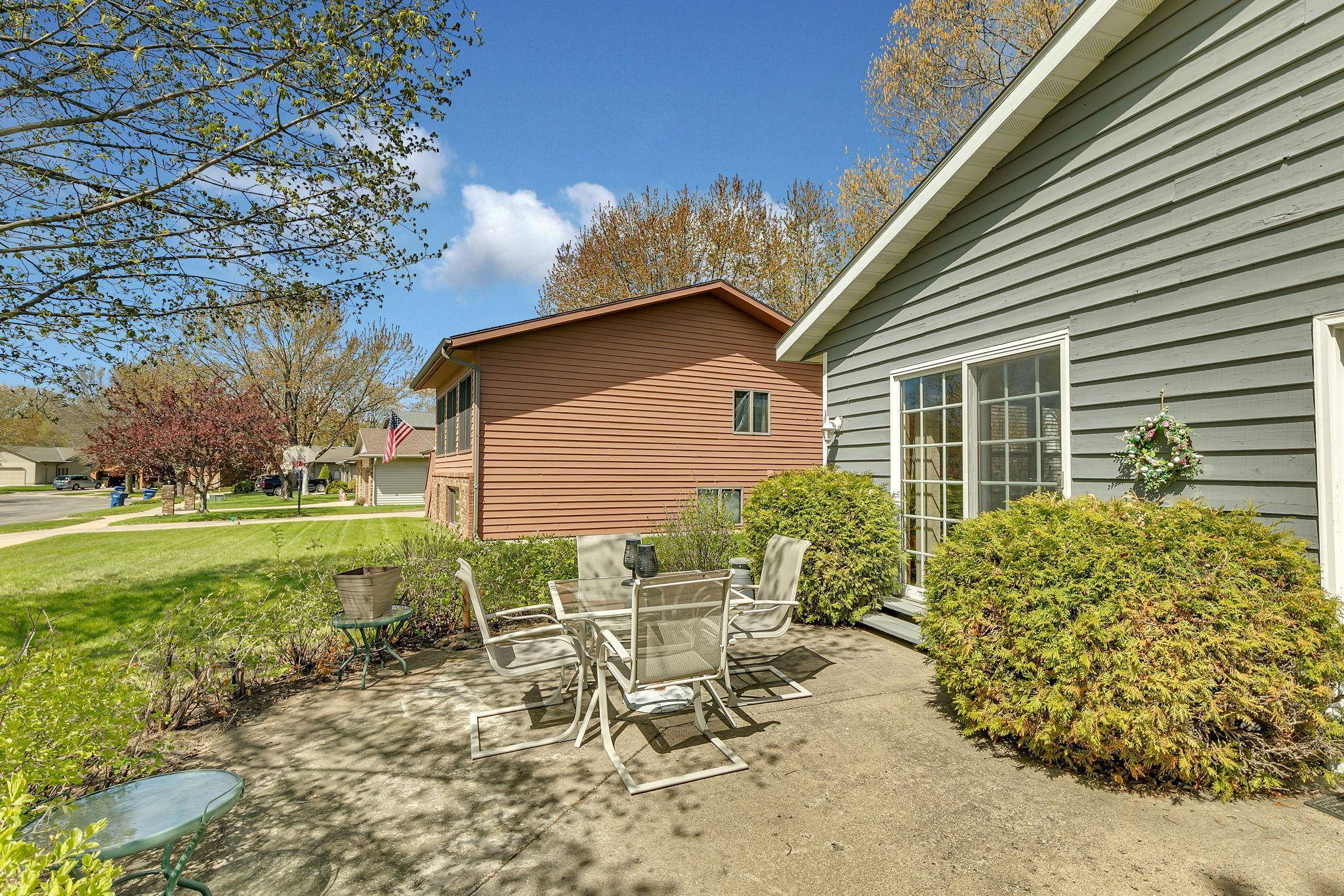 2973 Aurora LN, Saint Cloud, MN 56303