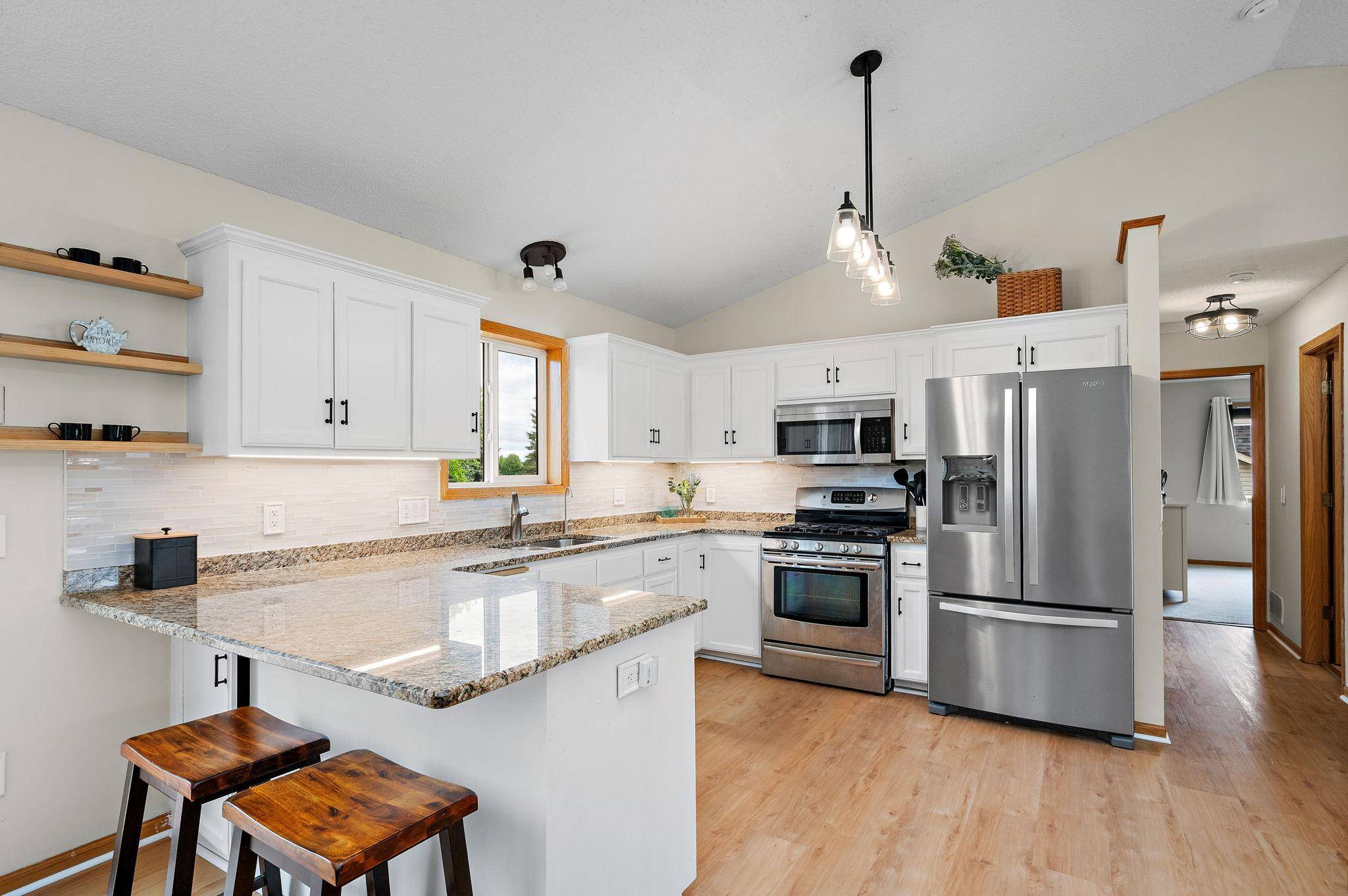 11144 14th ST NE, Hanover, MN 55341