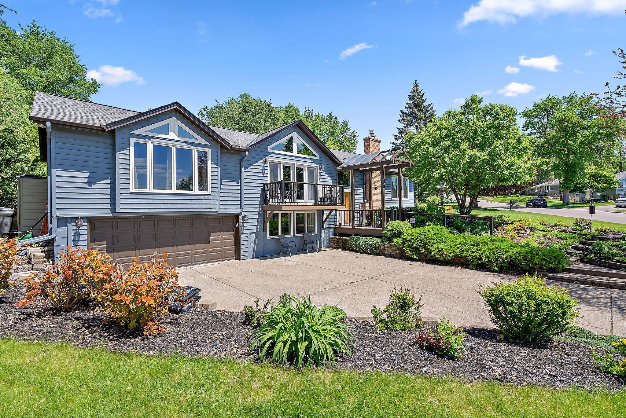 10920 32nd AVE N, Plymouth, MN 55441