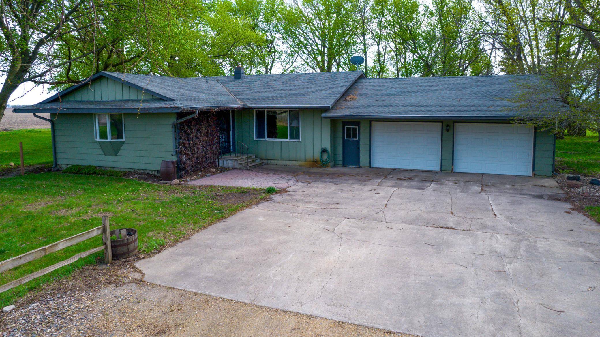 11197 608th AVE, Minnesota Lake, MN 56068