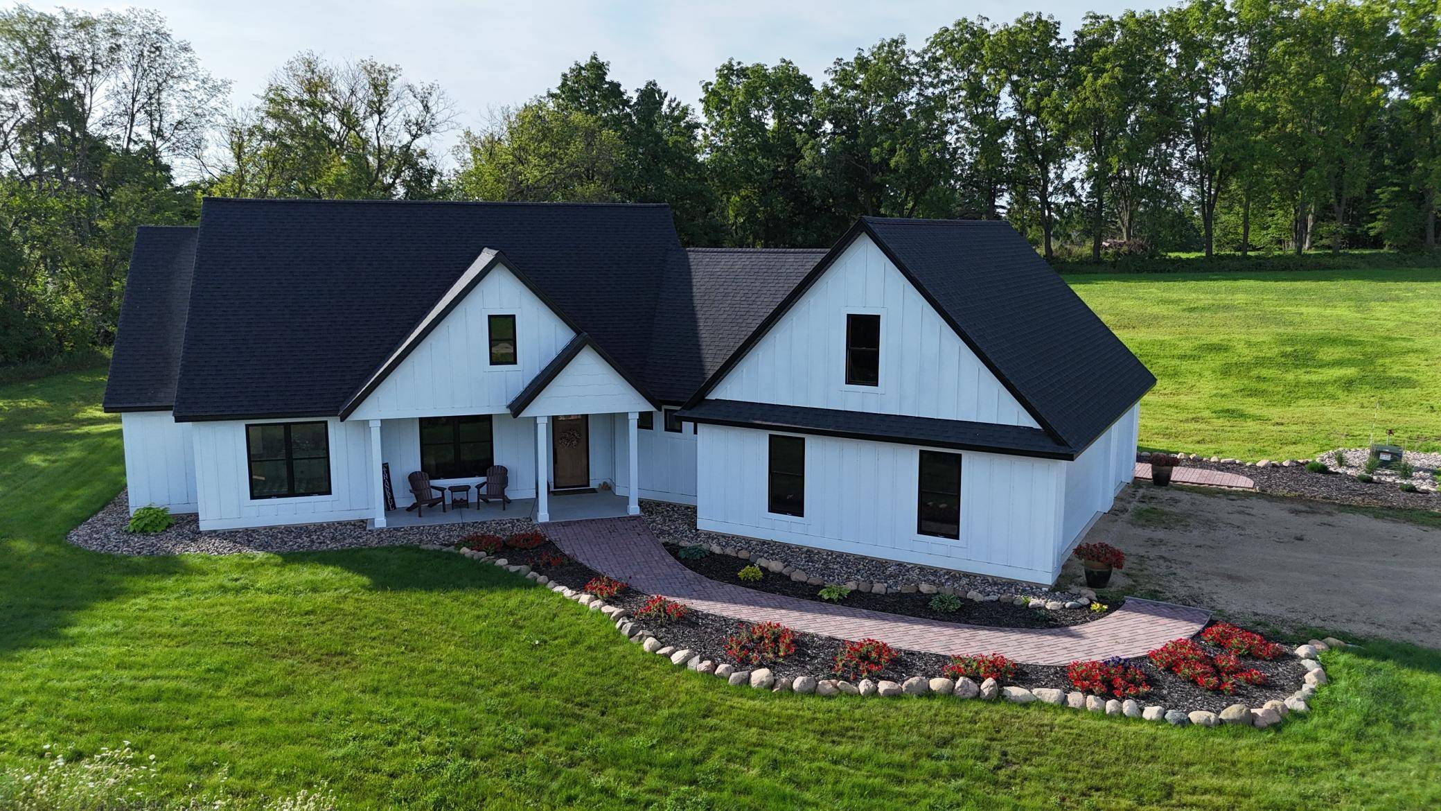 9016 County Road 3 NW, Oronoco, MN 55960