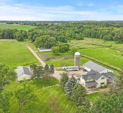5095 Harff RD, Loretto, MN 55357