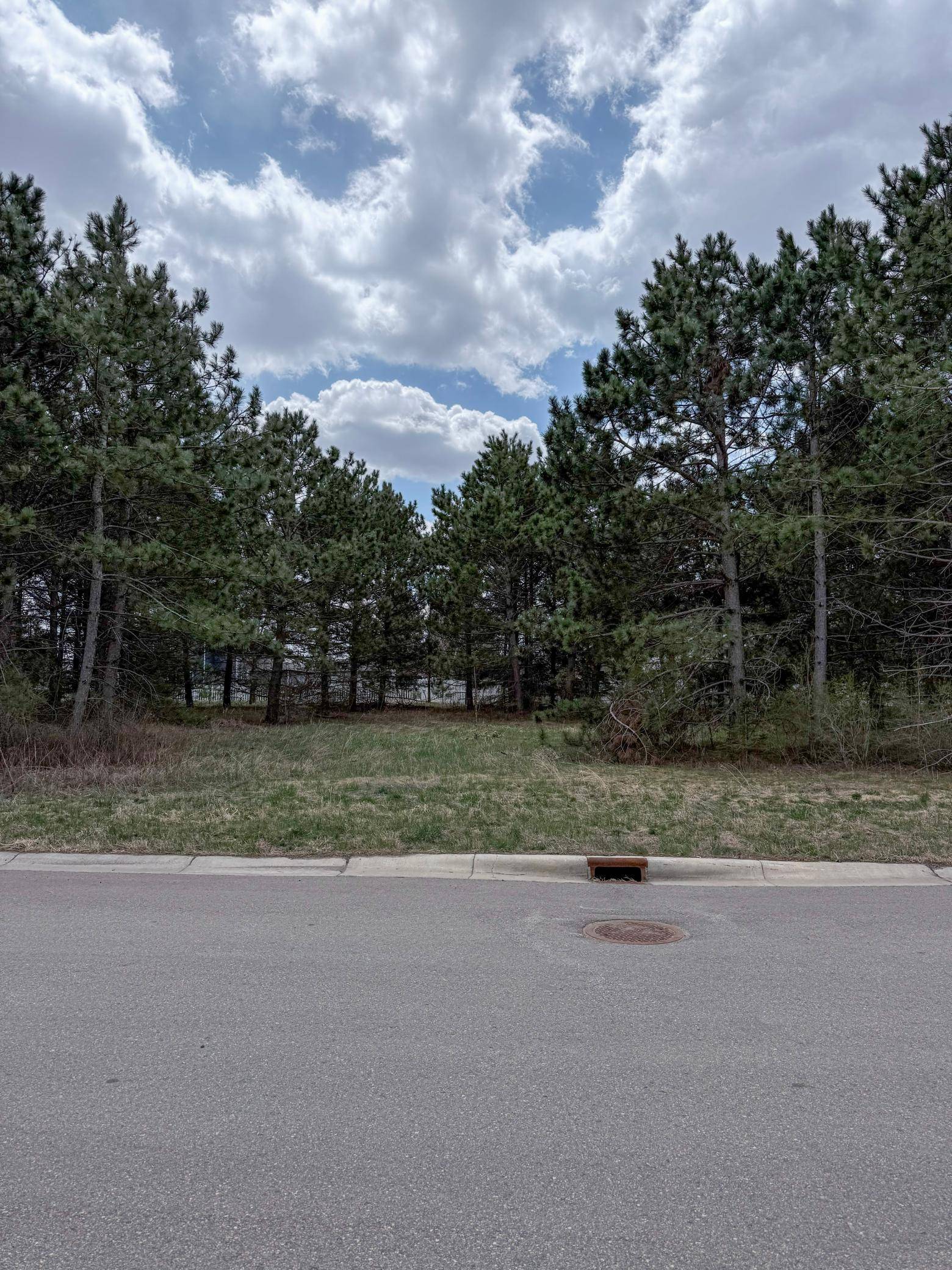 1957 Long Pine DR, Detroit Lakes, MN 56501