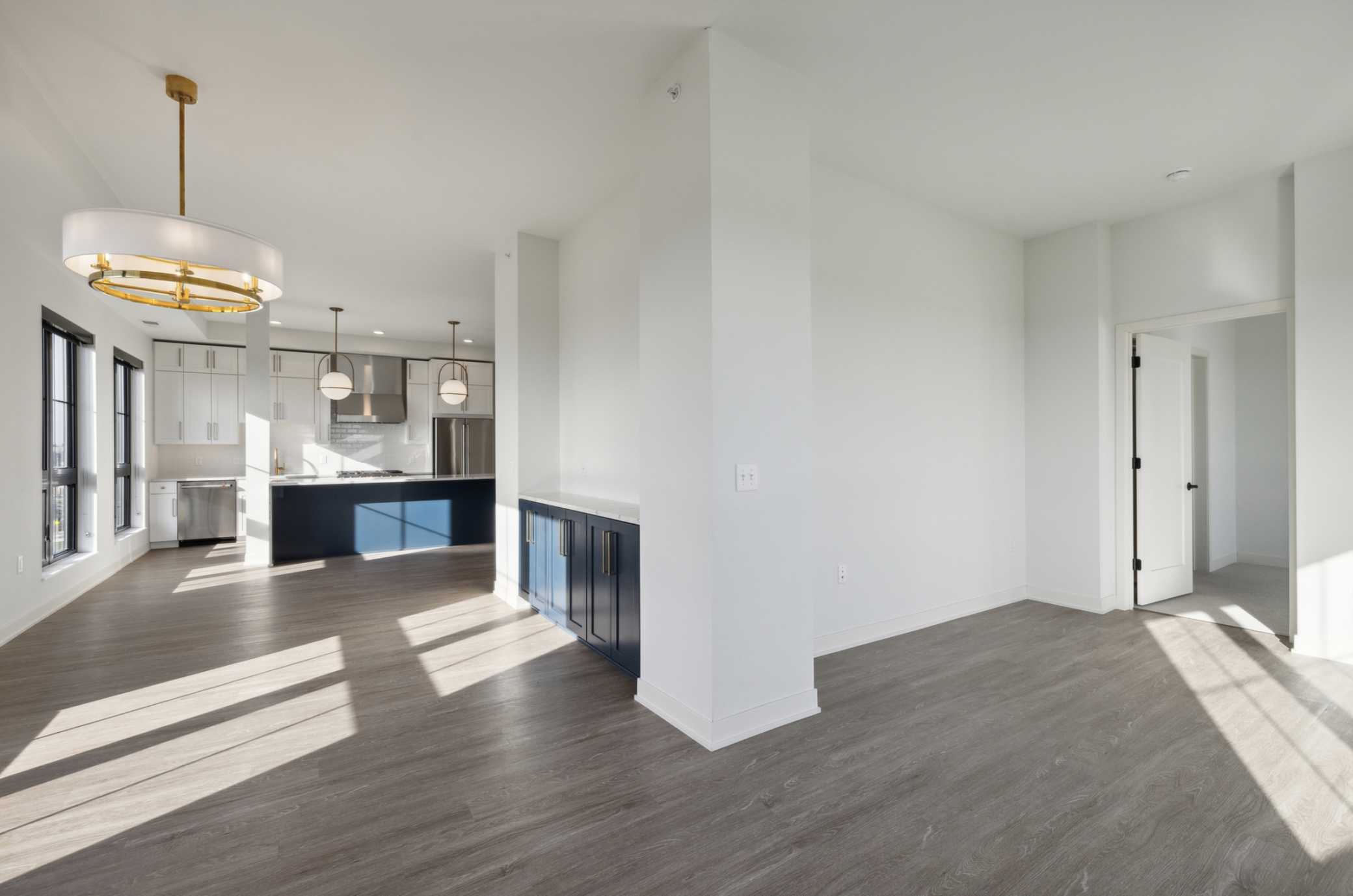 4917 Eden AVE #110, Edina, MN 55424