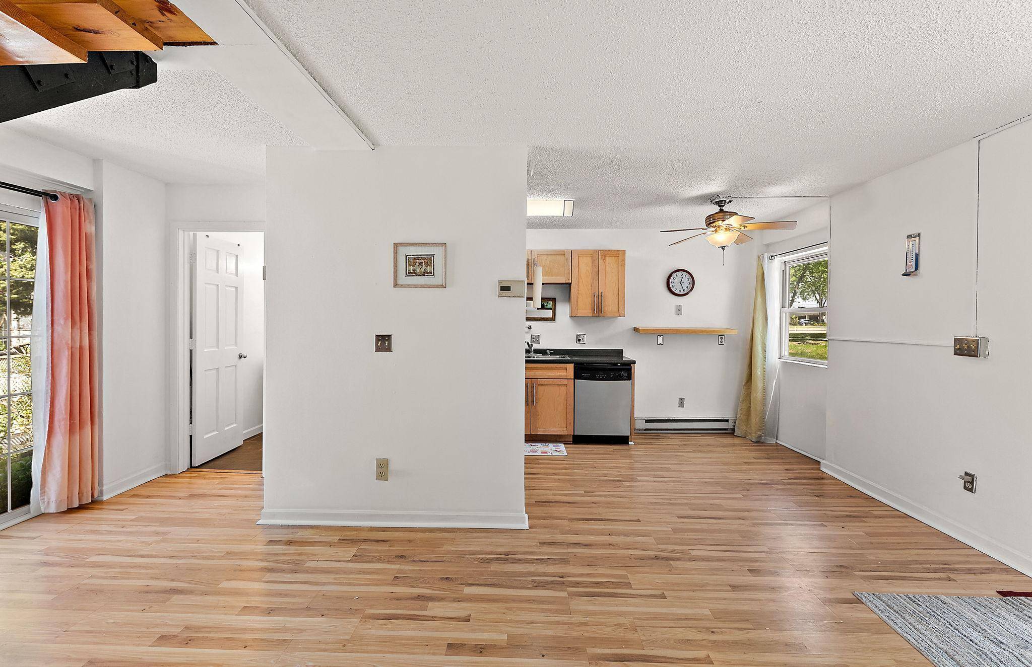1501 American BLVD E #204, Bloomington, MN 55425