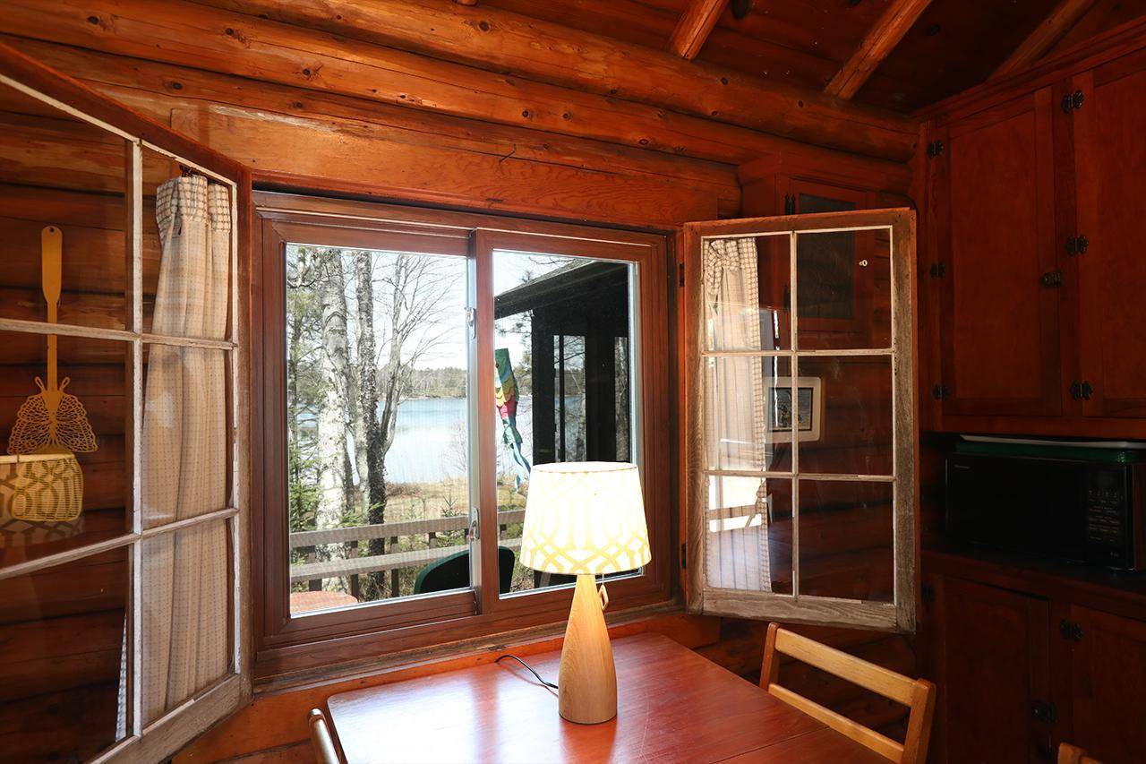 8243 W Rose Lake DR, Canyon, MN 55717