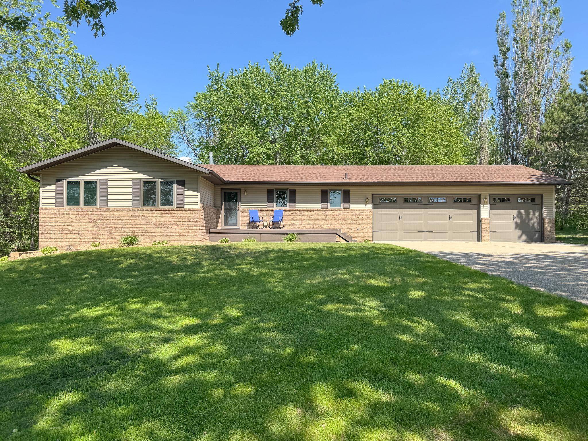 26760 Riverside DR, Fergus Falls, MN 56537