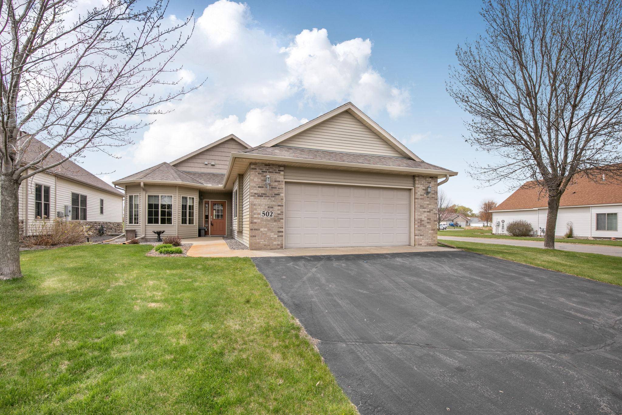 502 Graceview LOOP, Saint Joseph, MN 56374