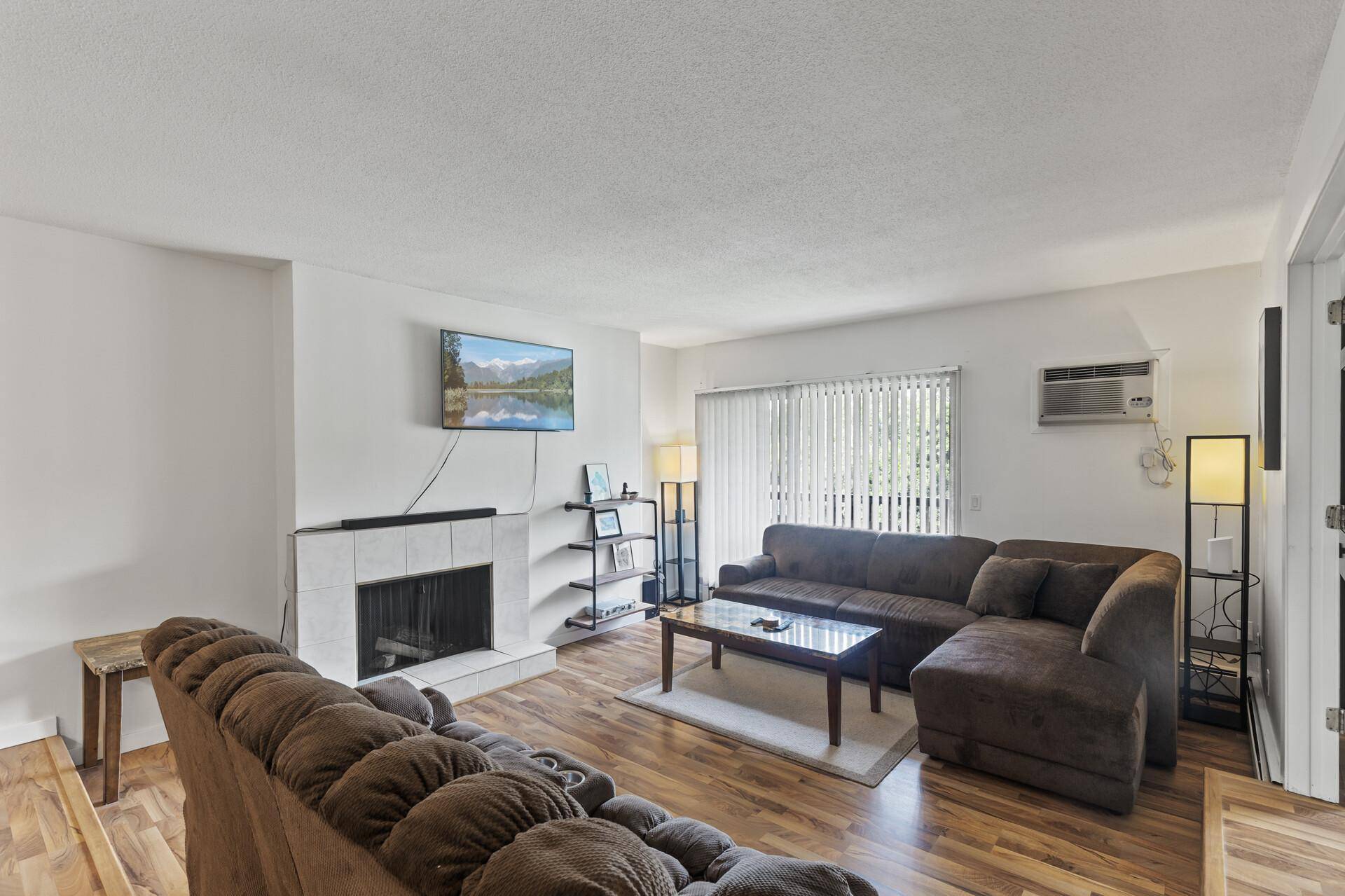 4207 Lakeside AVE N #328, Brooklyn Center, MN 55429