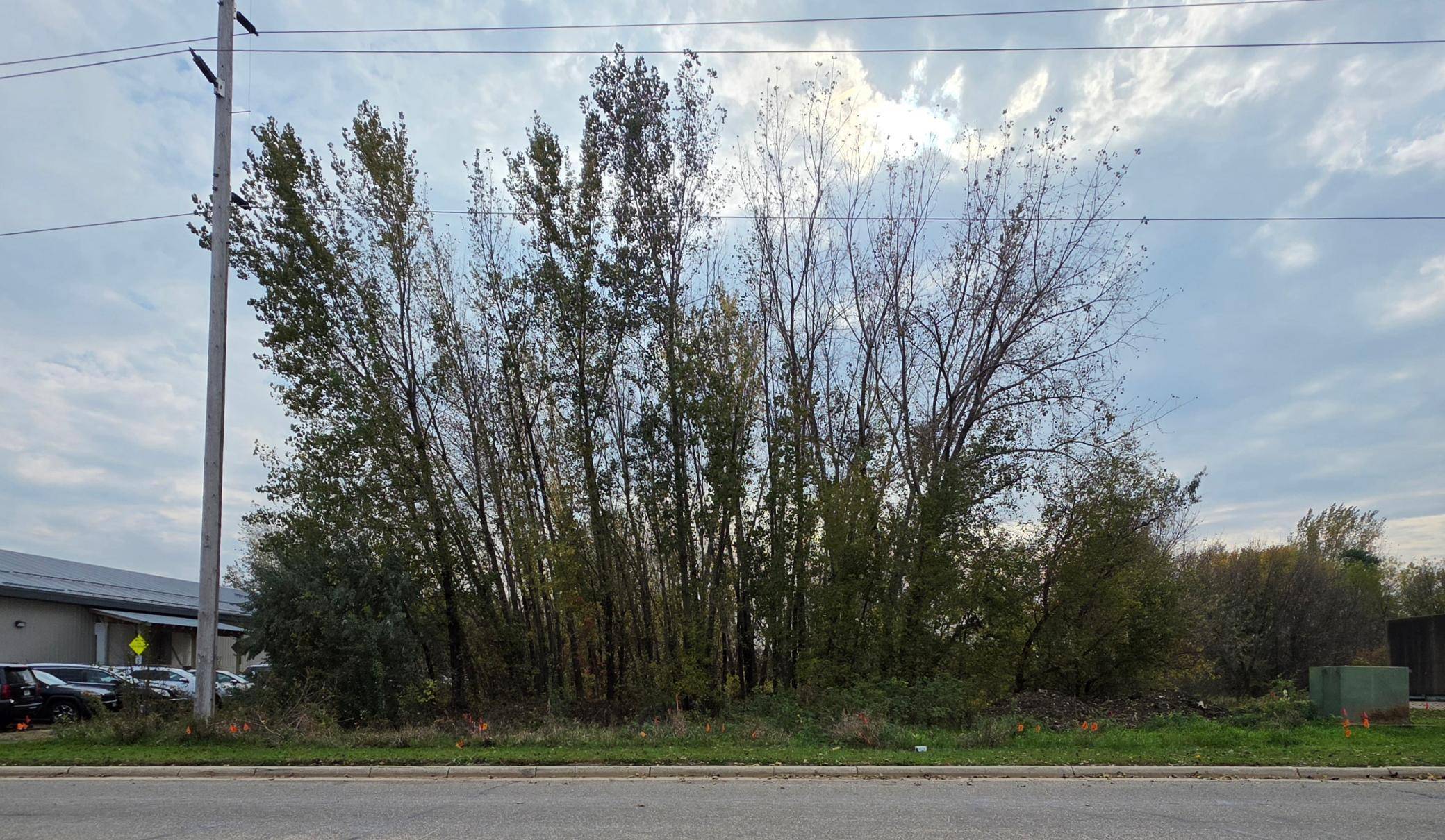 1400 High AVE, Willmar, MN 56201