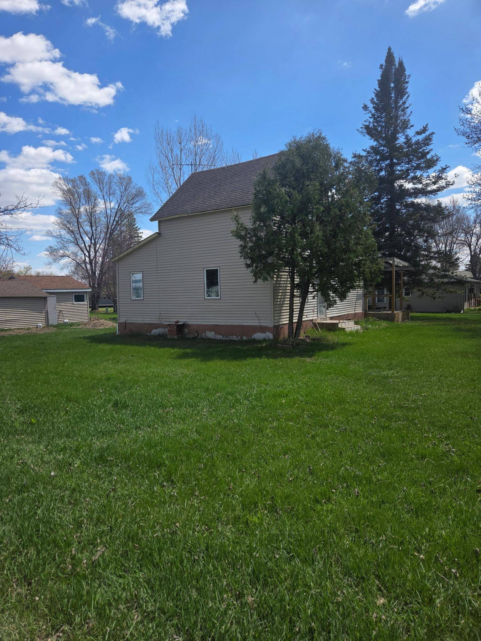 103 Main ST S, Leonard, ND 58052