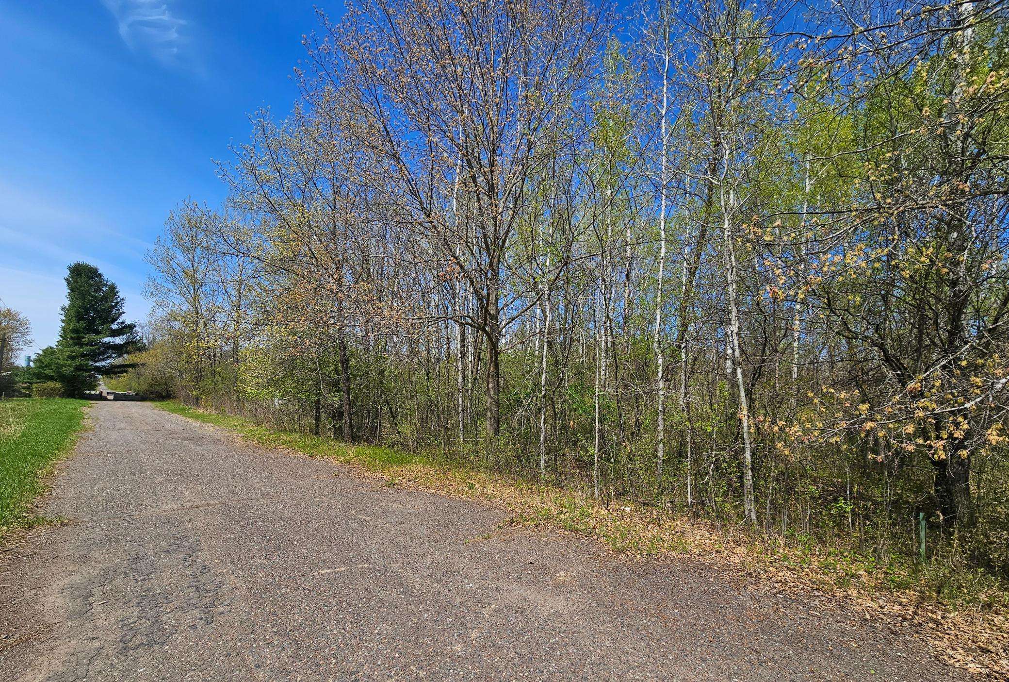 1336X Golden RD, Milaca, MN 56353