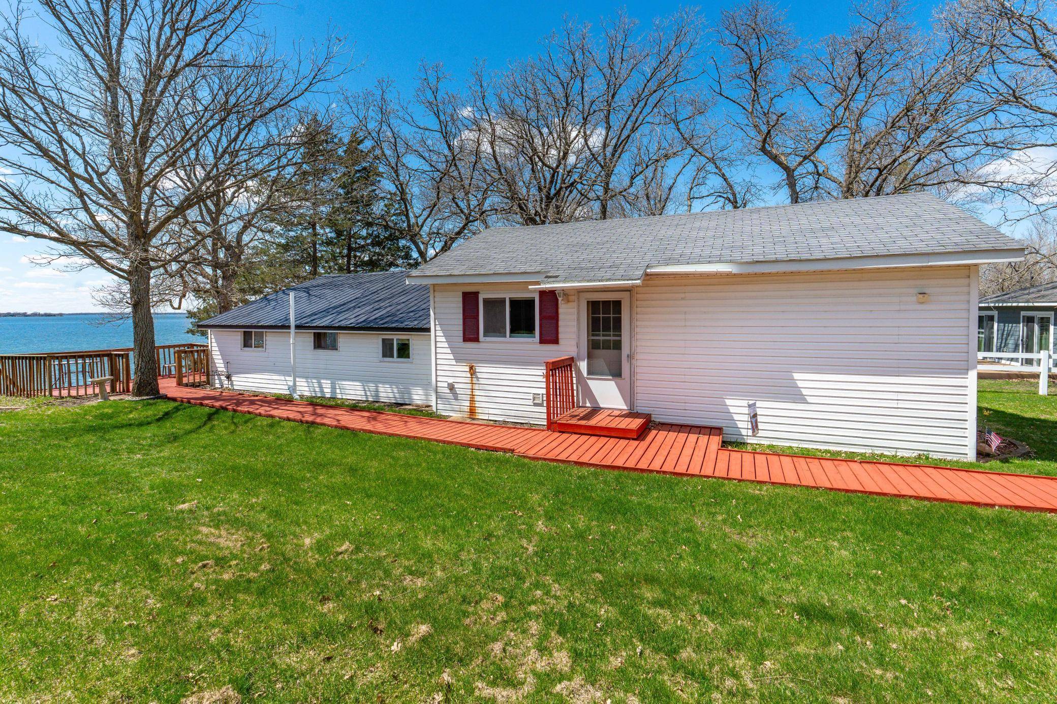 42414 Sunset Hill RD, Battle Lake, MN 56515
