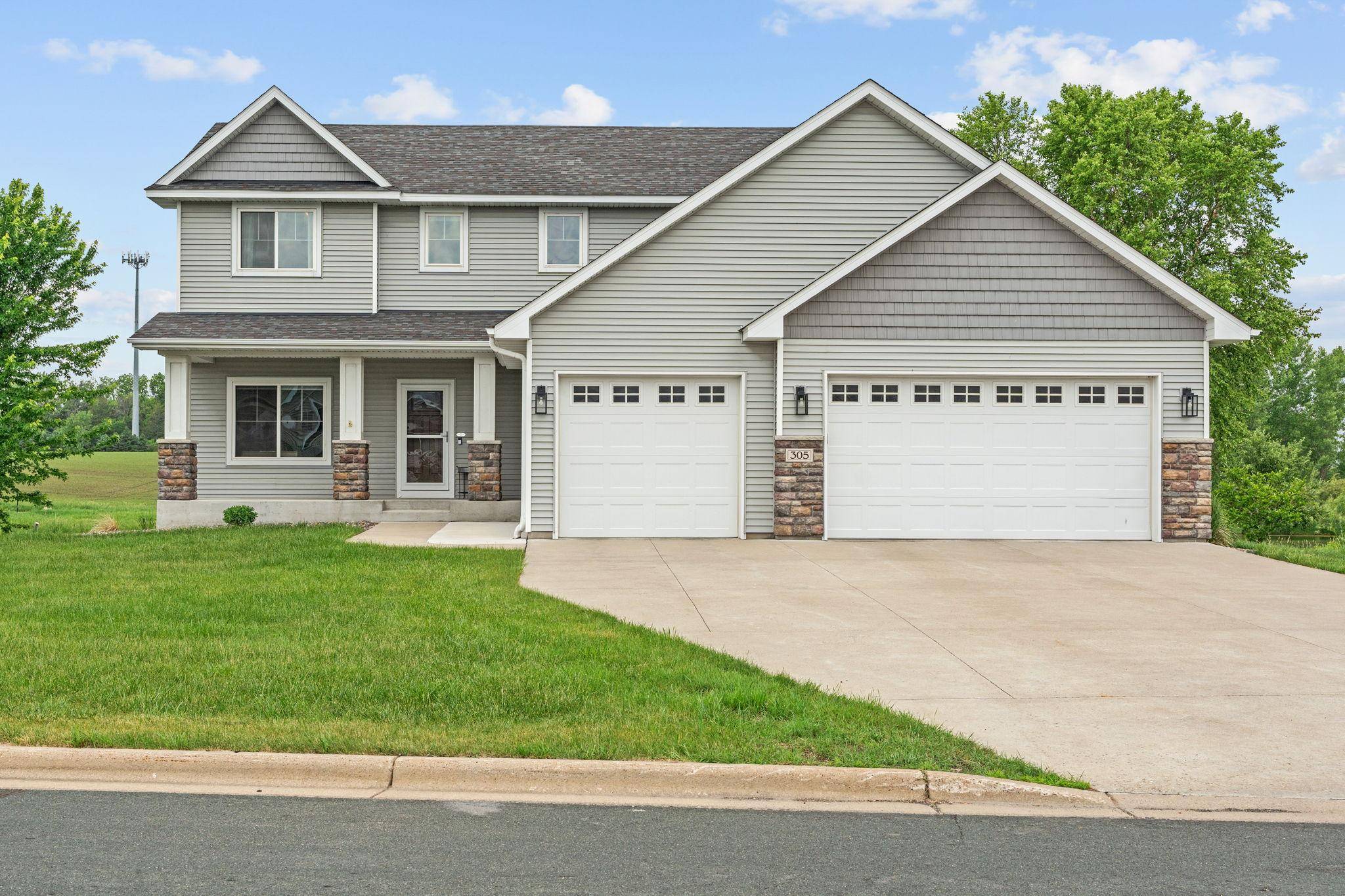 305 Art ST NW, New Prague, MN 56071
