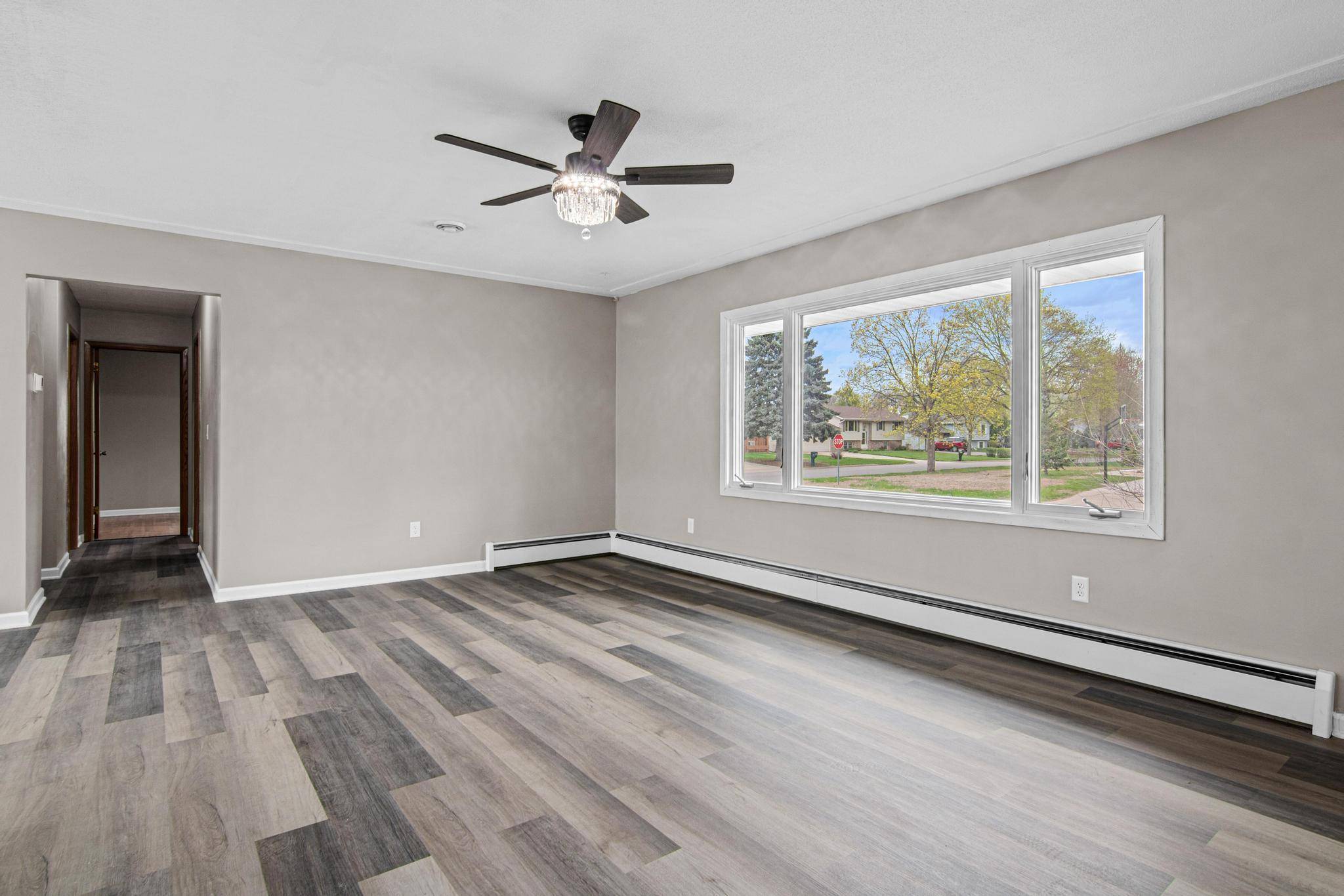 8033 Georgia AVE N, Brooklyn Park, MN 55445