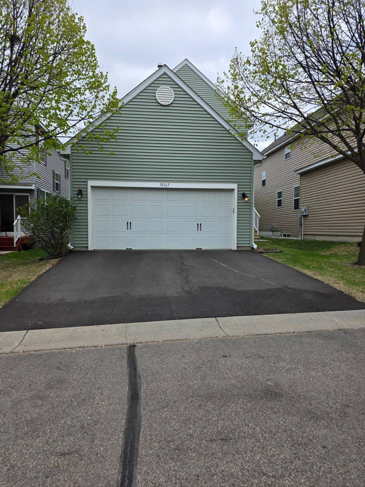 10167 Indigo DR, Eden Prairie, MN 55347