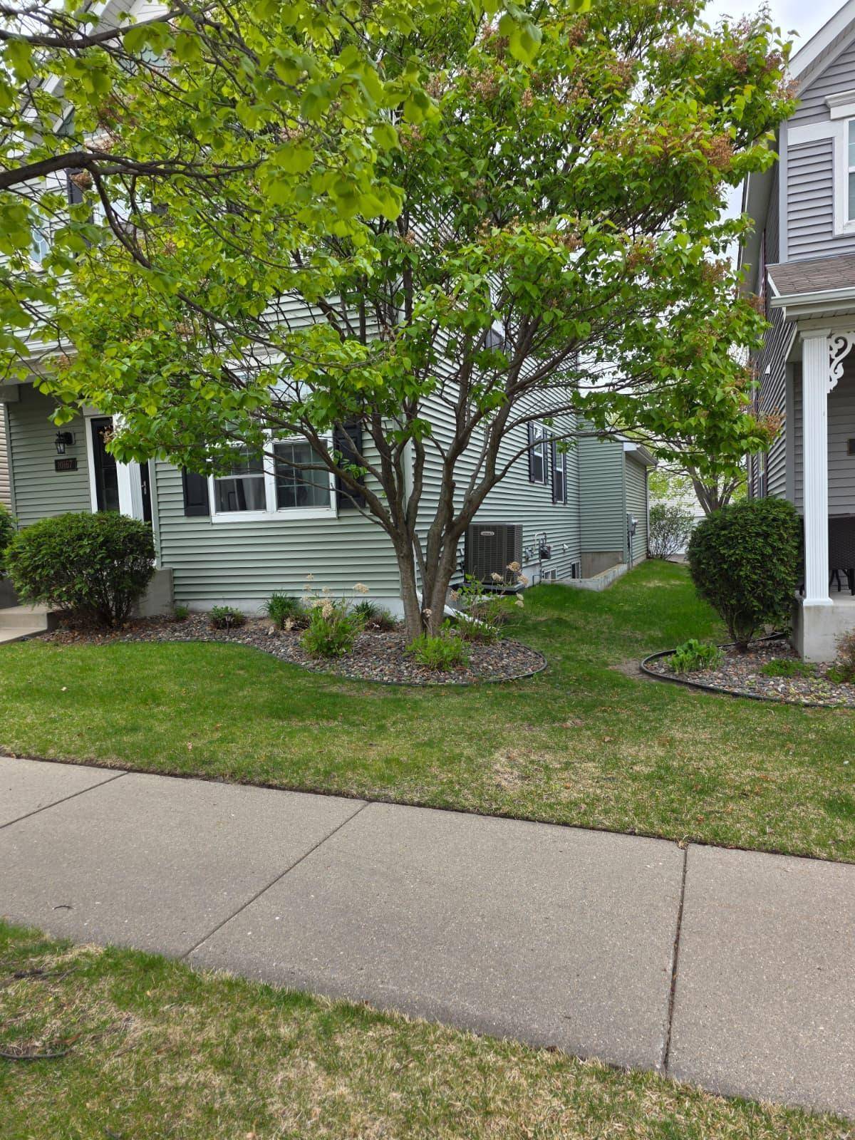 10167 Indigo DR, Eden Prairie, MN 55347
