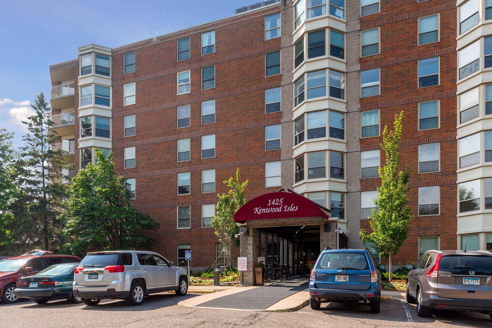 1425 W 28th ST #315, Minneapolis, MN 55408