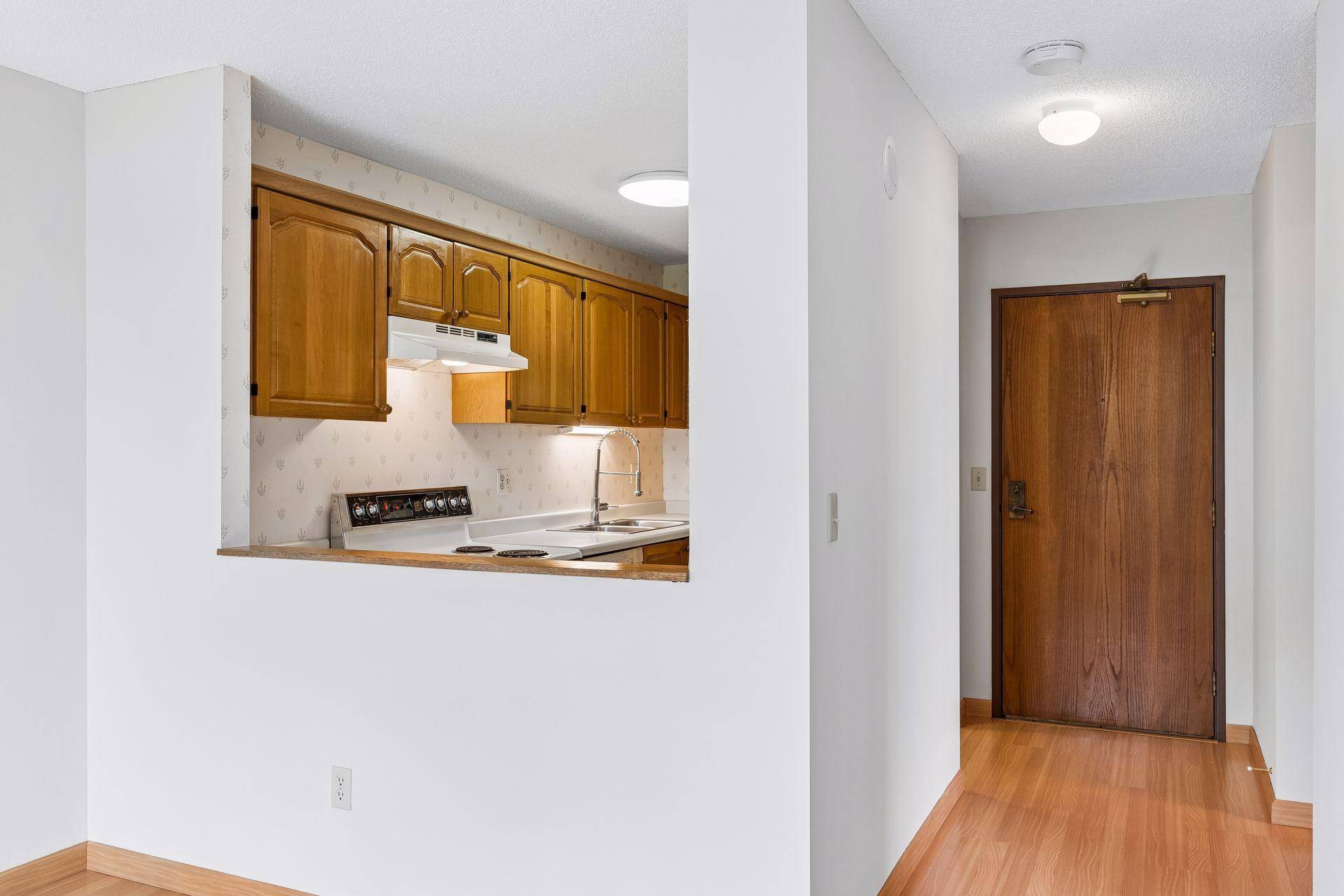 1425 W 28th ST #315, Minneapolis, MN 55408