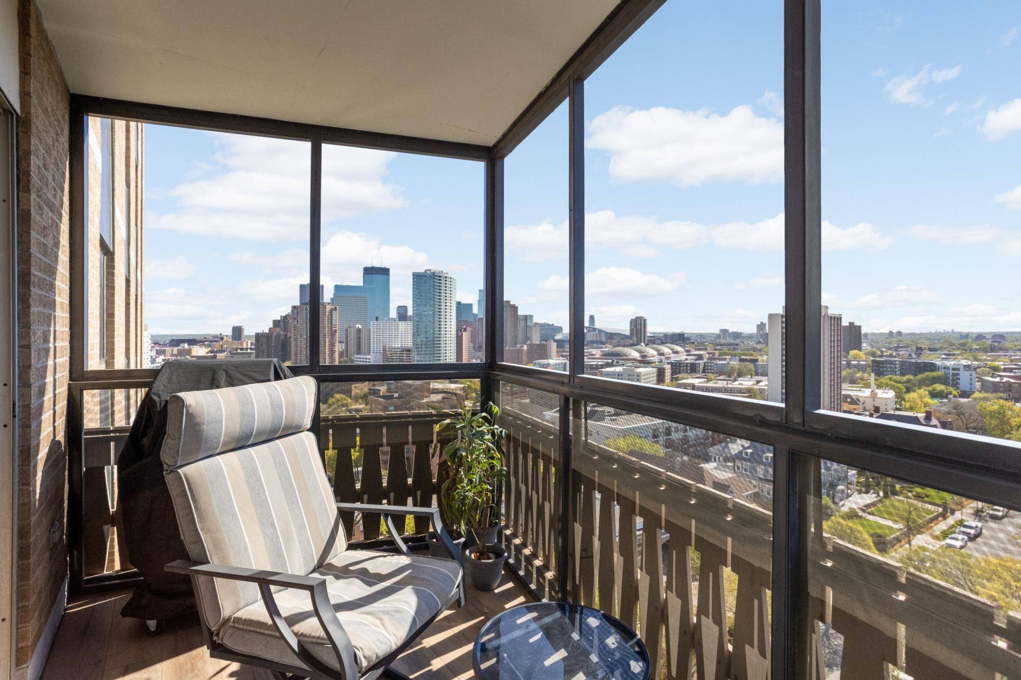 400 Groveland AVE #1514, Minneapolis, MN 55403
