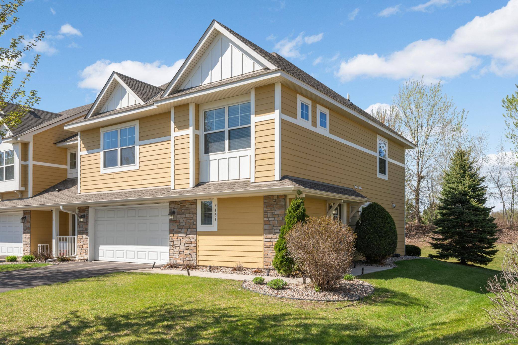 3437 Chestnut LN, Eagan, MN 55123