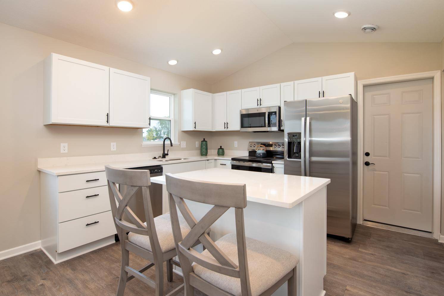 3109 Scotch LN, Mankato, MN 56001