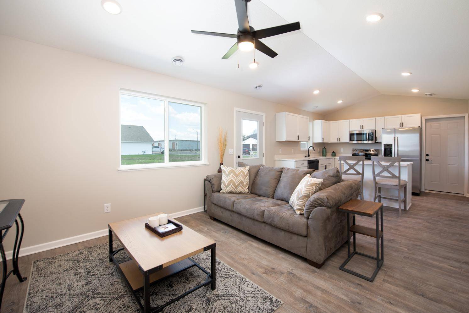 3109 Scotch LN, Mankato, MN 56001