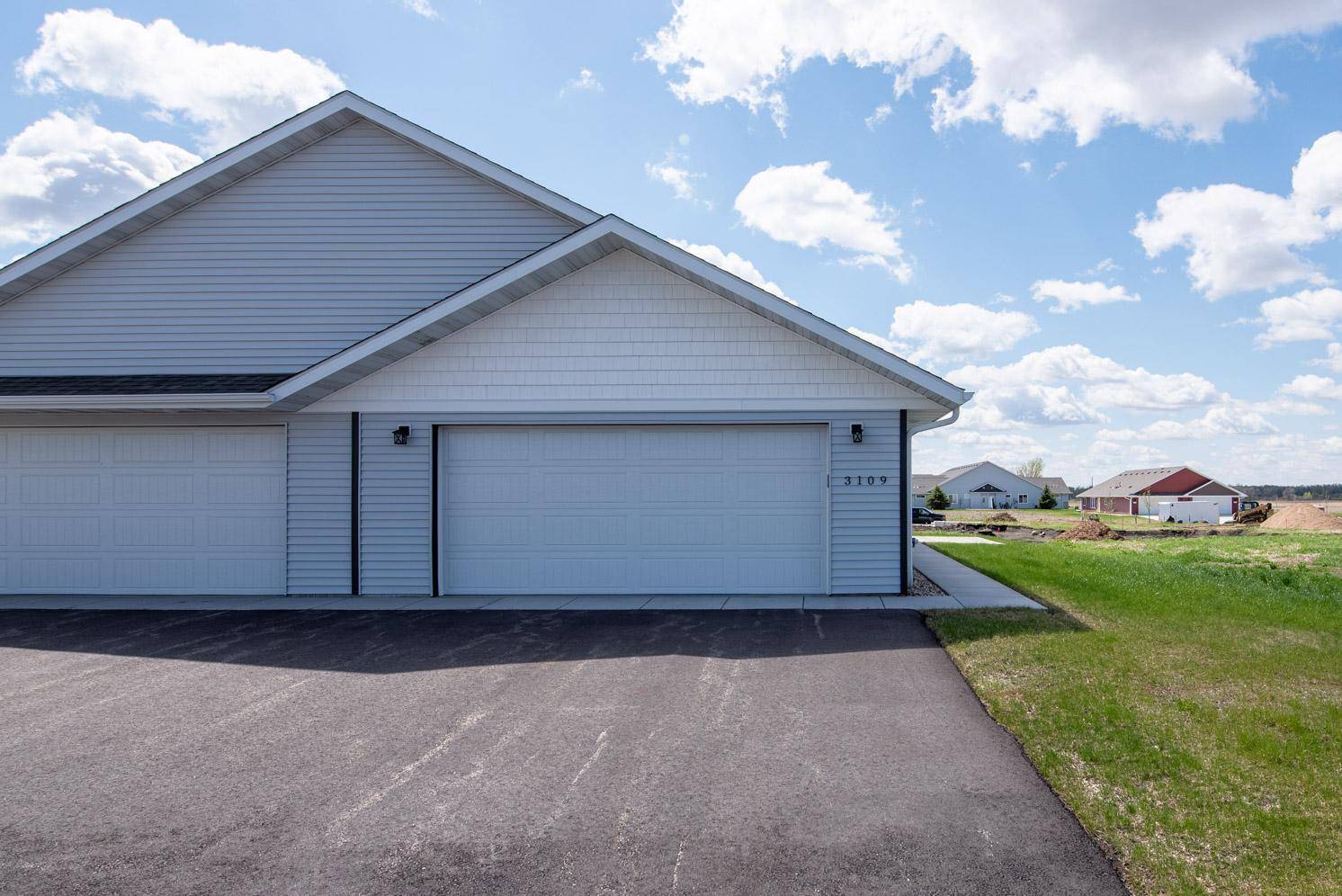 3109 Scotch LN, Mankato, MN 56001