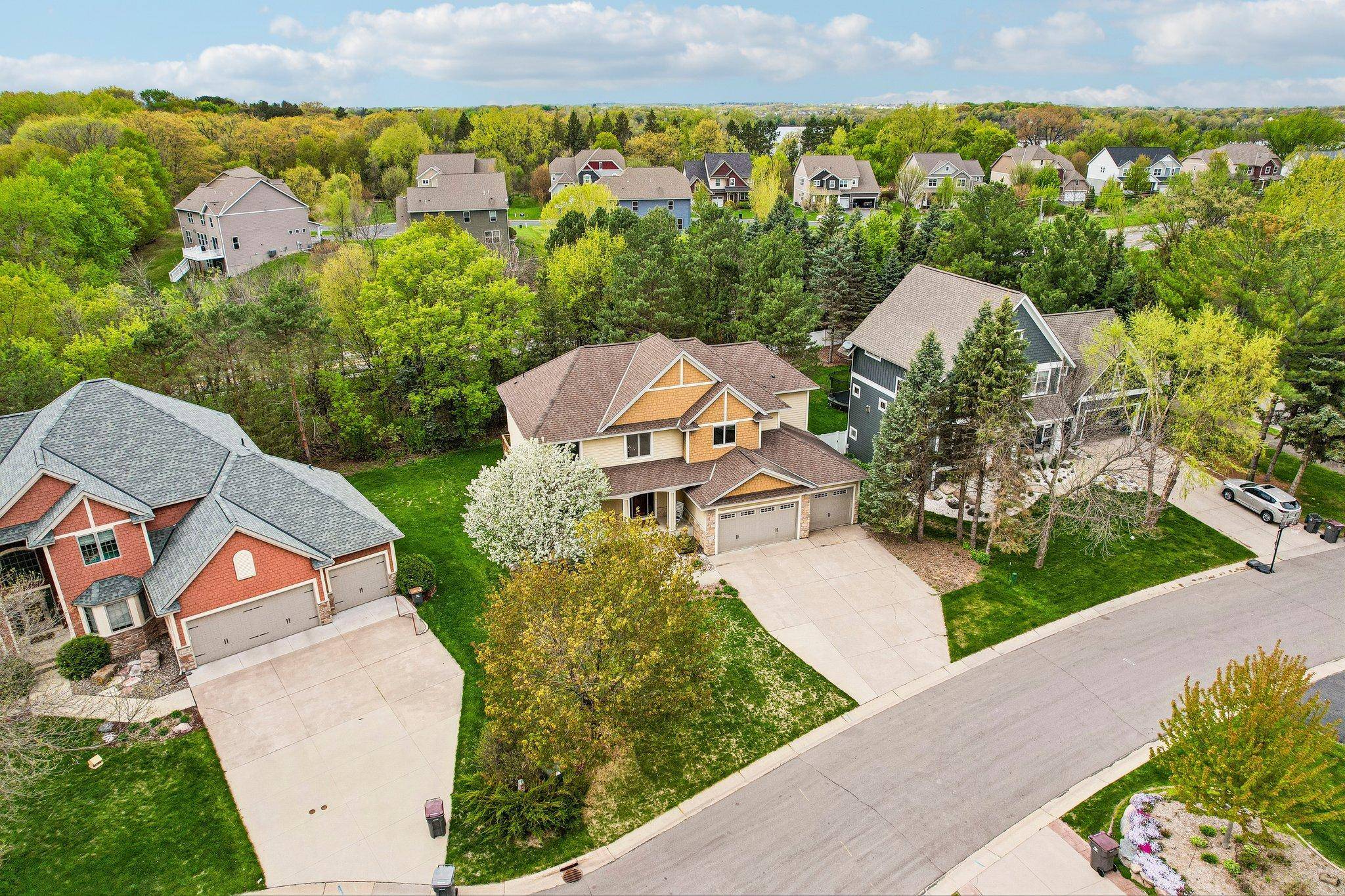 18658 Ponderosa CT, Eden Prairie, MN 55347