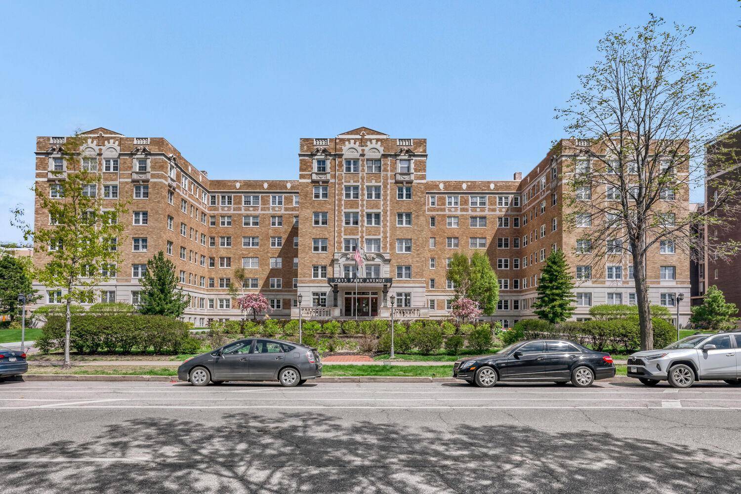 2615 Park AVE #B-2, Minneapolis, MN 55407