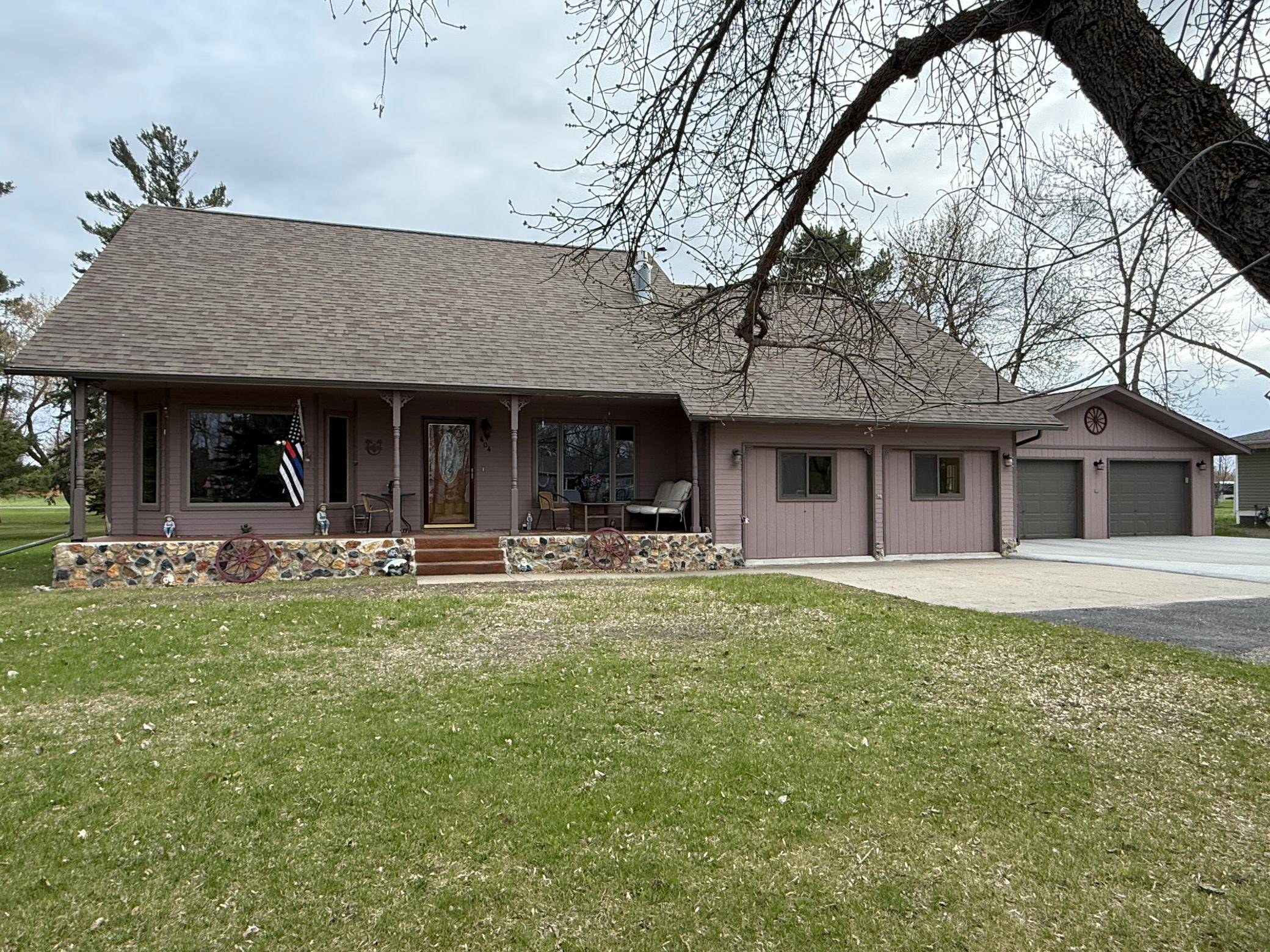 404 Oppegard AVE NW, Twin Valley, MN 56584
