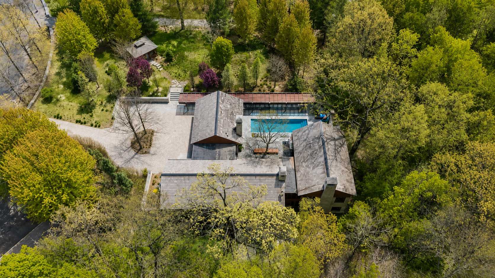 20545 Linden RD, Deephaven, MN 55331