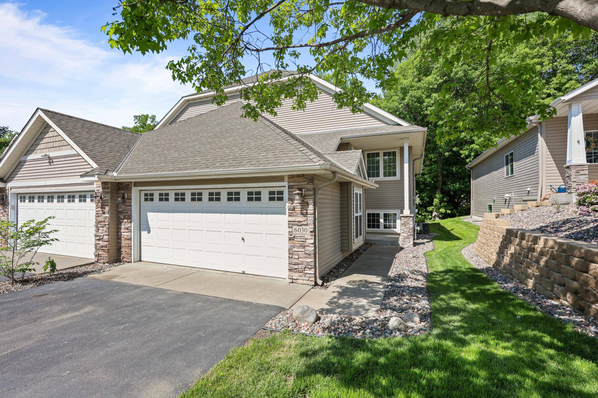 6030 Boulder Ridge DR, Rockford, MN 55373