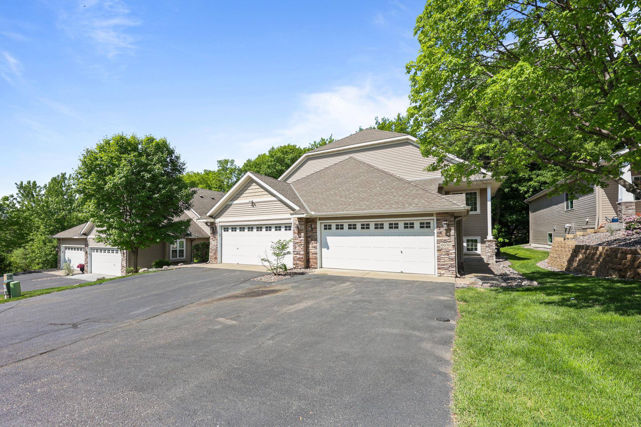 6030 Boulder Ridge DR, Rockford, MN 55373
