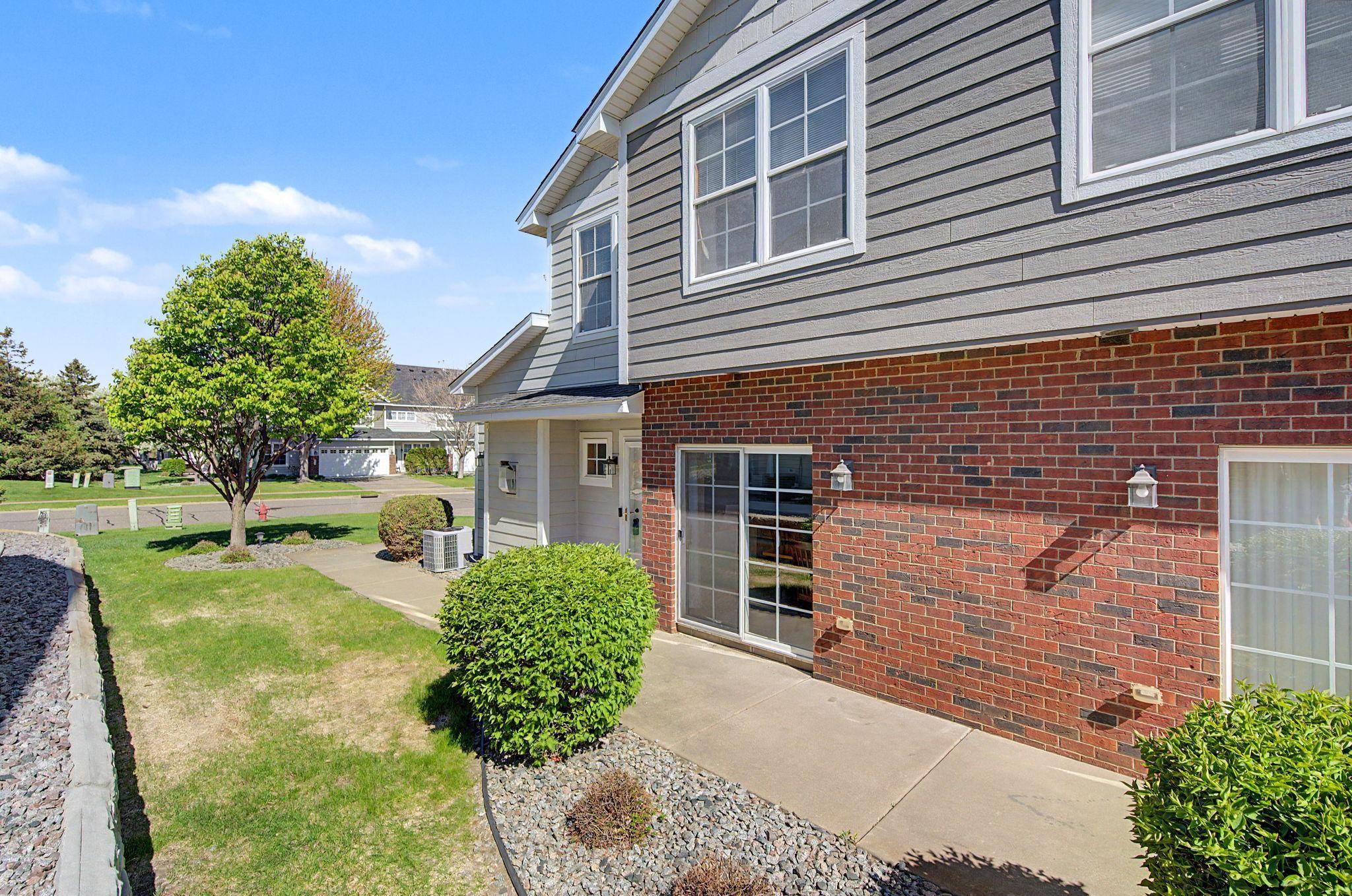 9202 Spirit Hills RD, Monticello, MN 55362