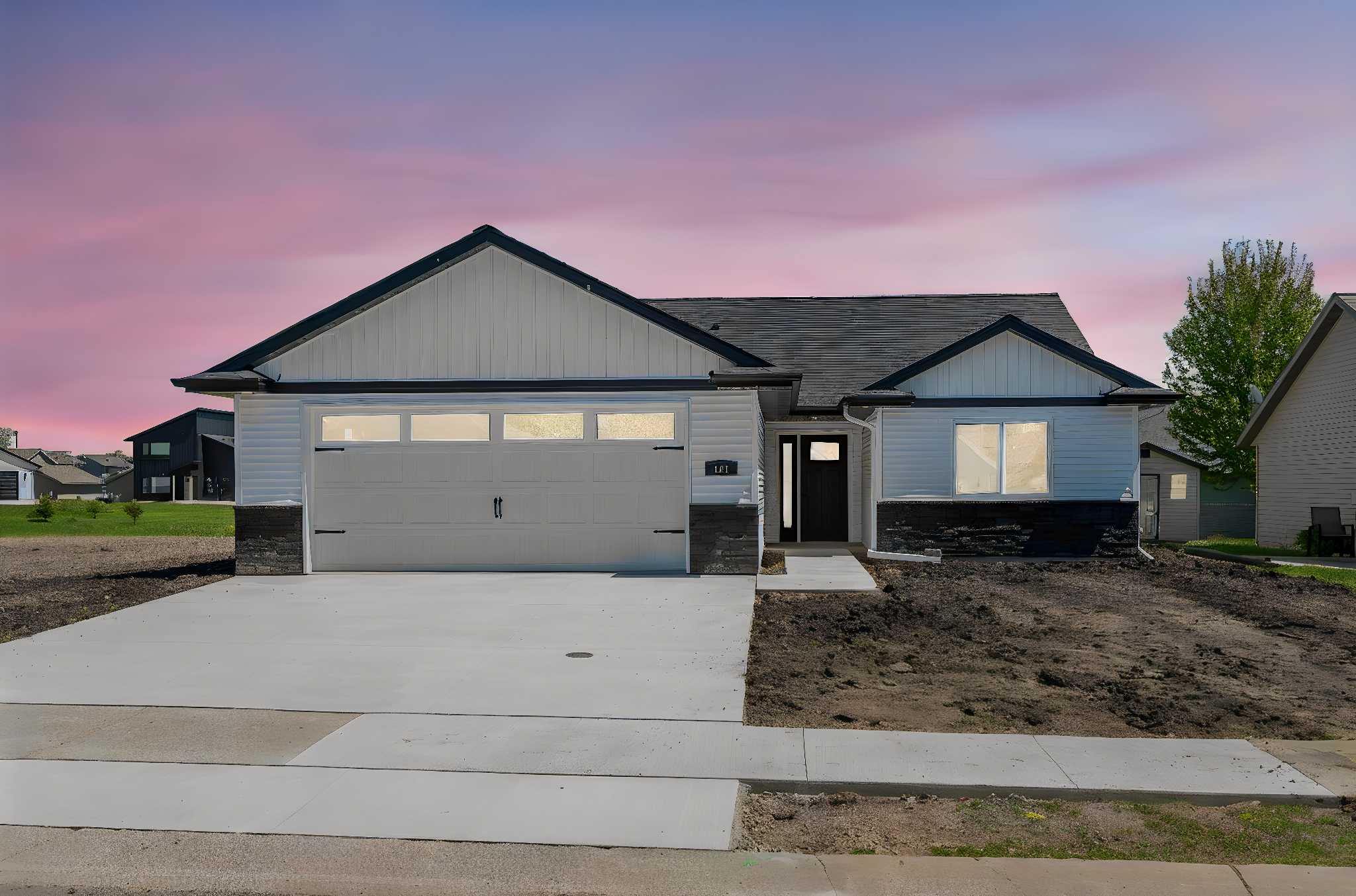 121 Copper Village CIR, Mankato, MN 56001
