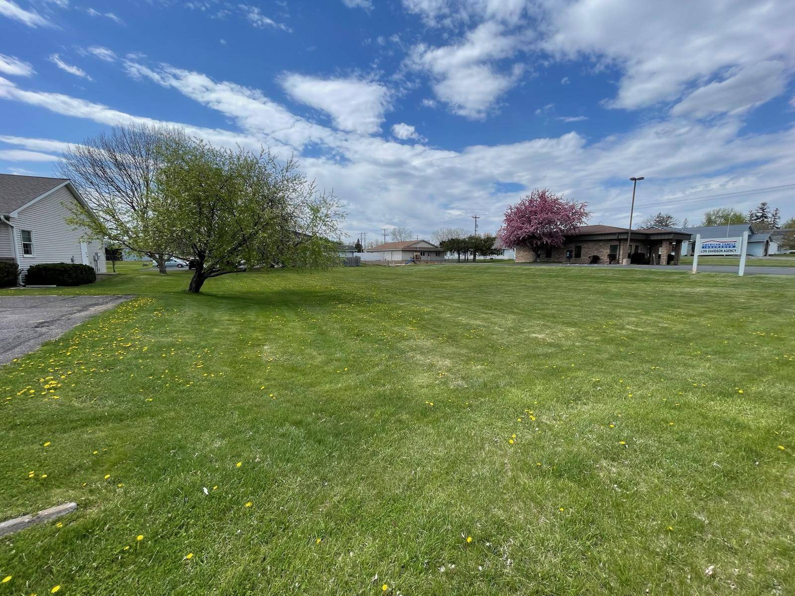 1819 Wilson ST NE, Menomonie, WI 54751