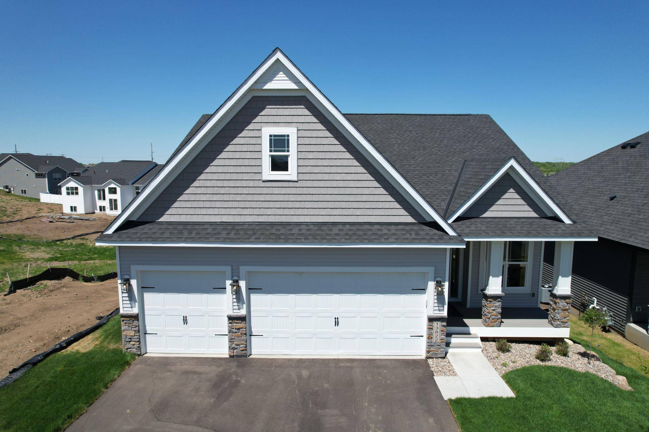 13822 Arrowhead WAY, Rosemount, MN 55068