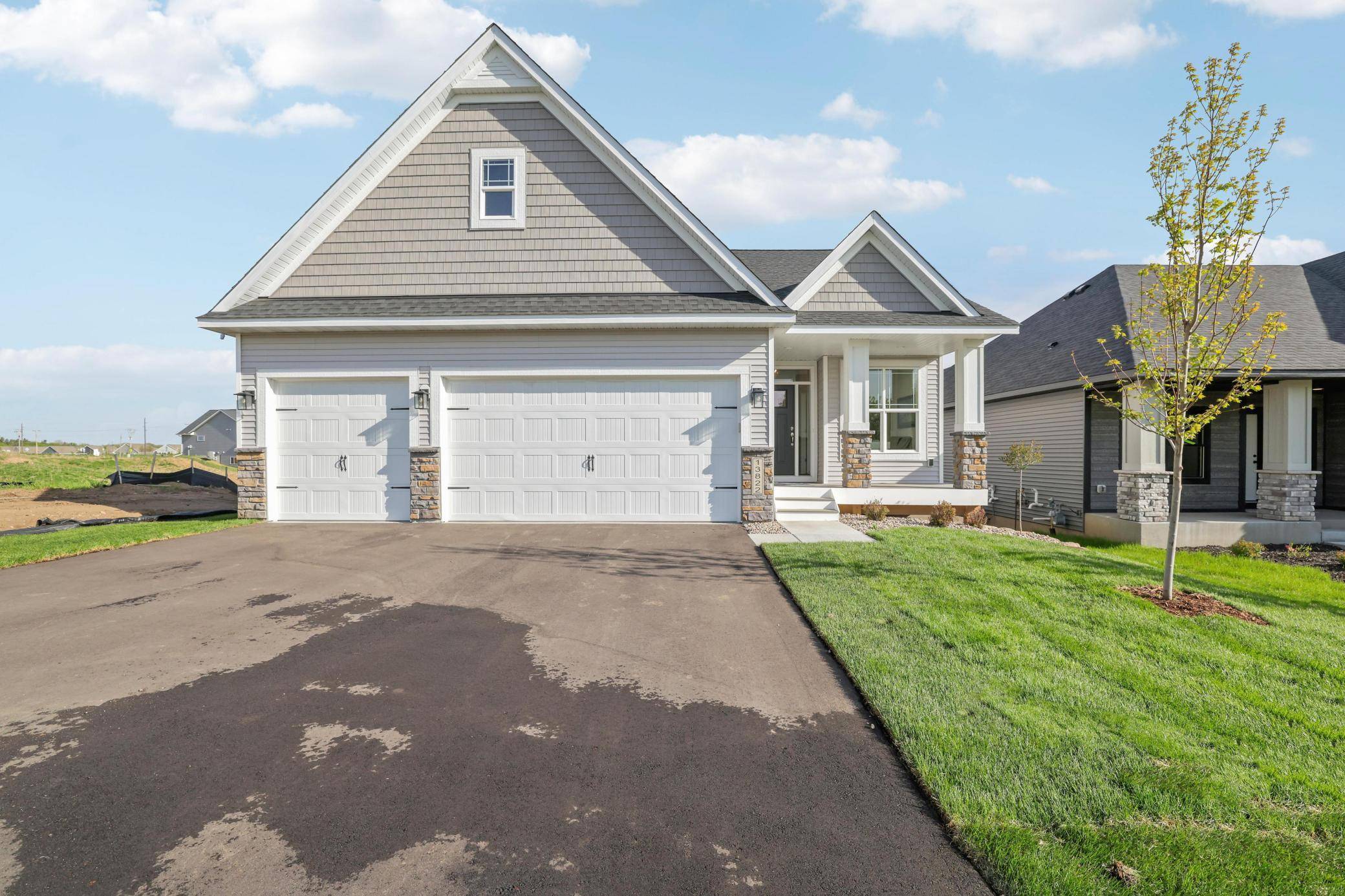 13822 Arrowhead WAY, Rosemount, MN 55068