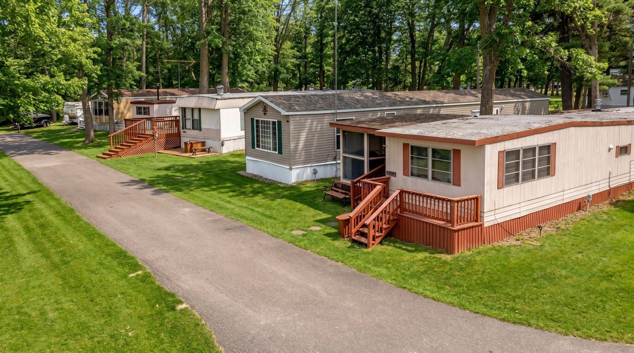 8374 + 8376 Onigum RD NW, Walker, MN 56484