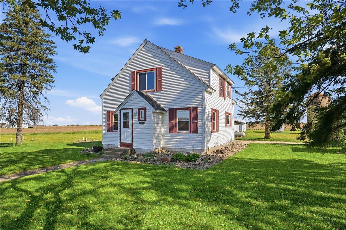 1862 130th Ave, Baldwin, WI 54002