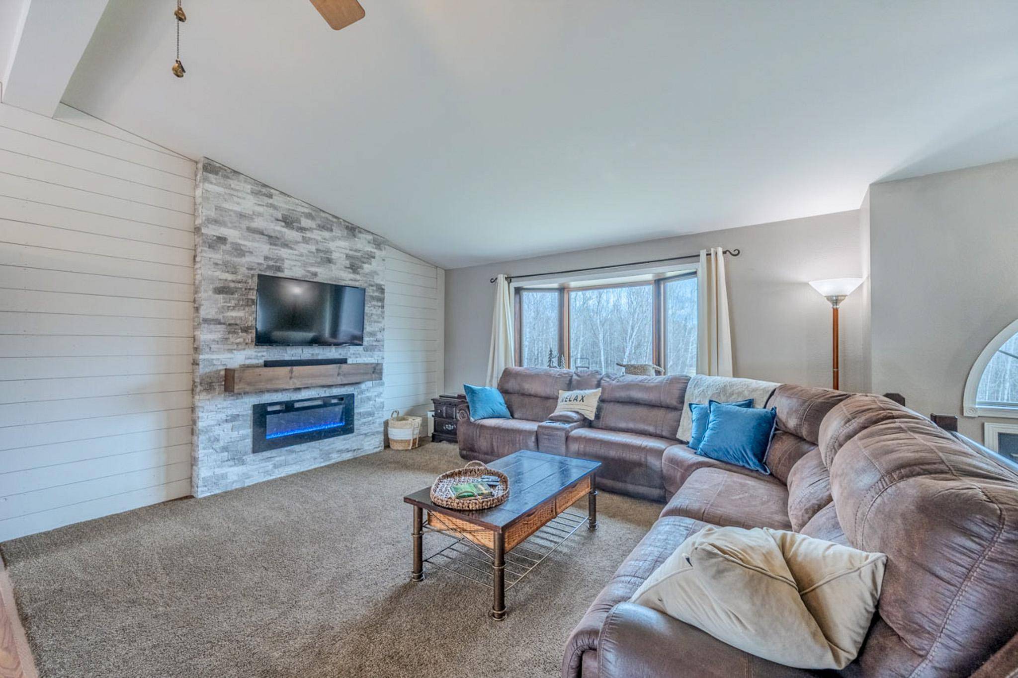 11212 Pozar RD, Chisholm, MN 55719