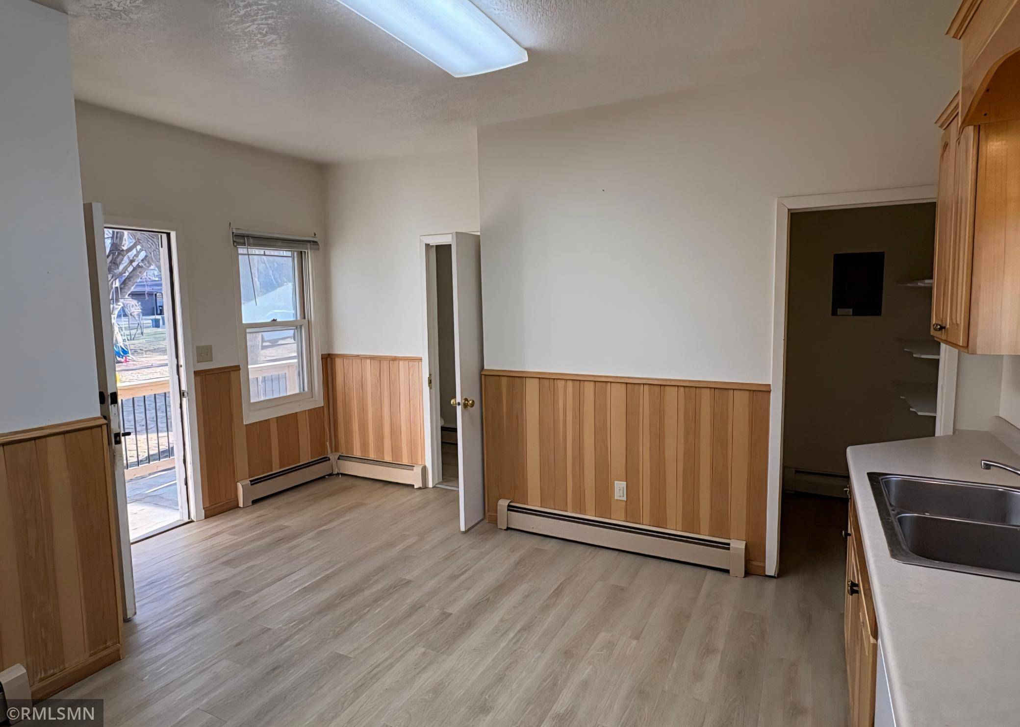 216 Birch AVE S, Maple Lake, MN 55358