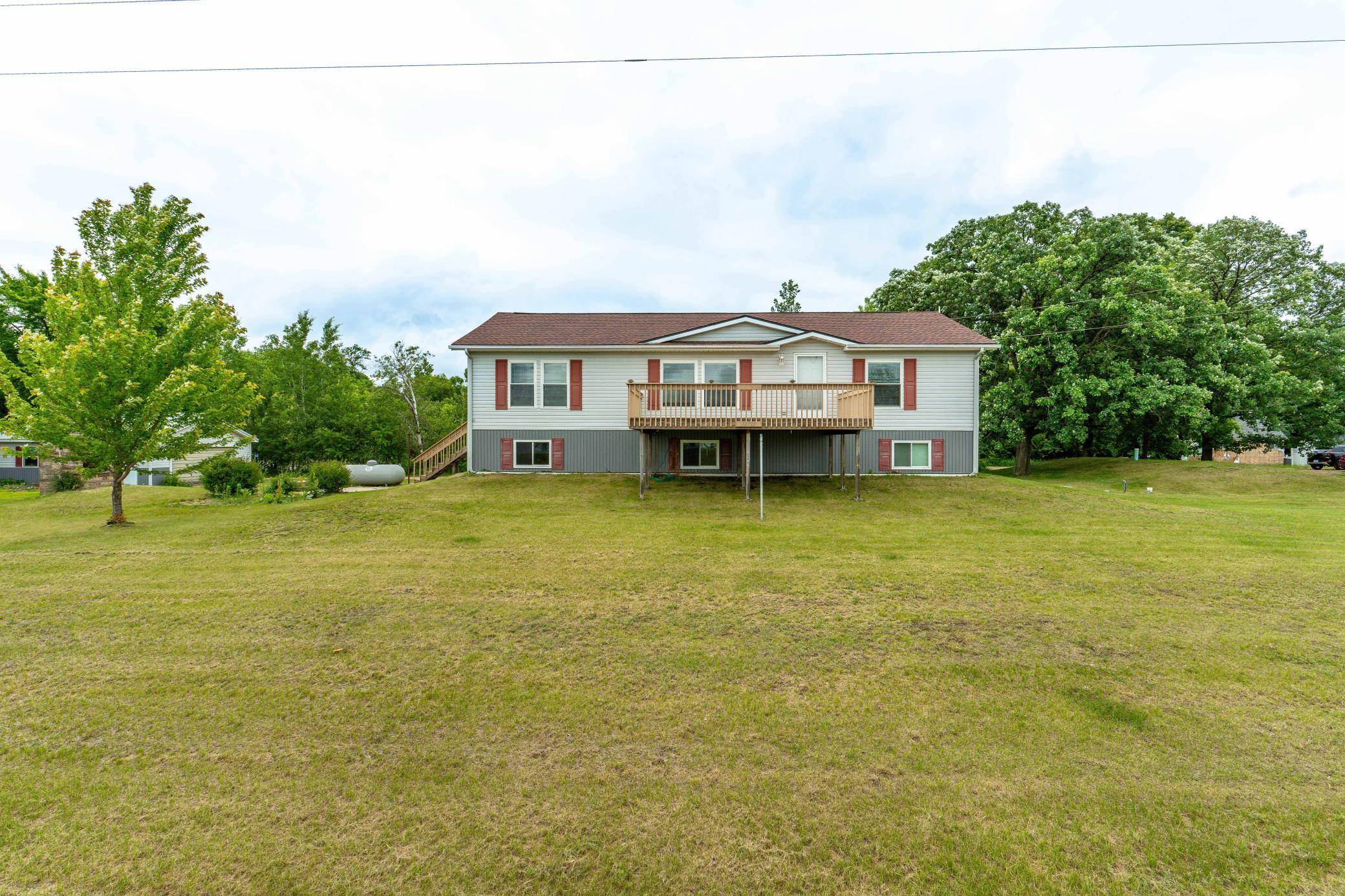22733 Treetop RD, Henning, MN 56551