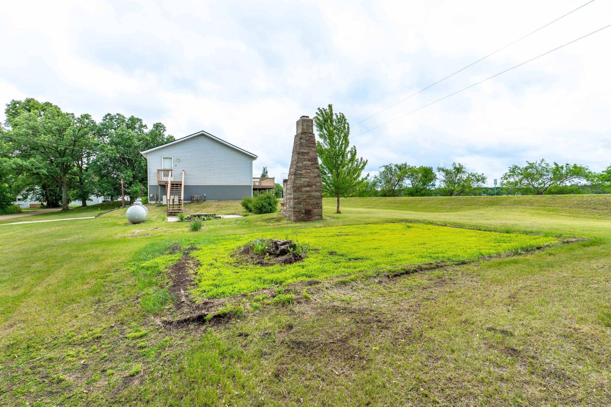 22733 Treetop RD, Henning, MN 56551