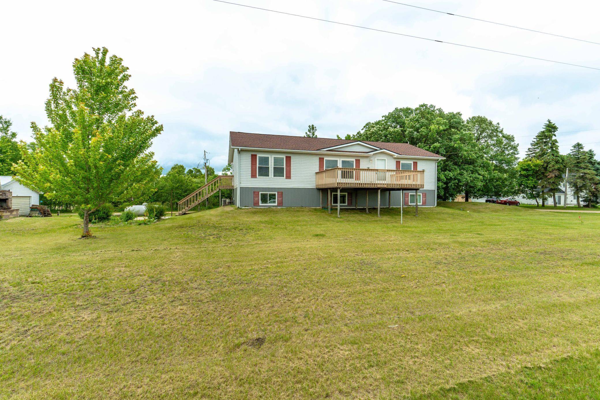22733 Treetop RD, Henning, MN 56551