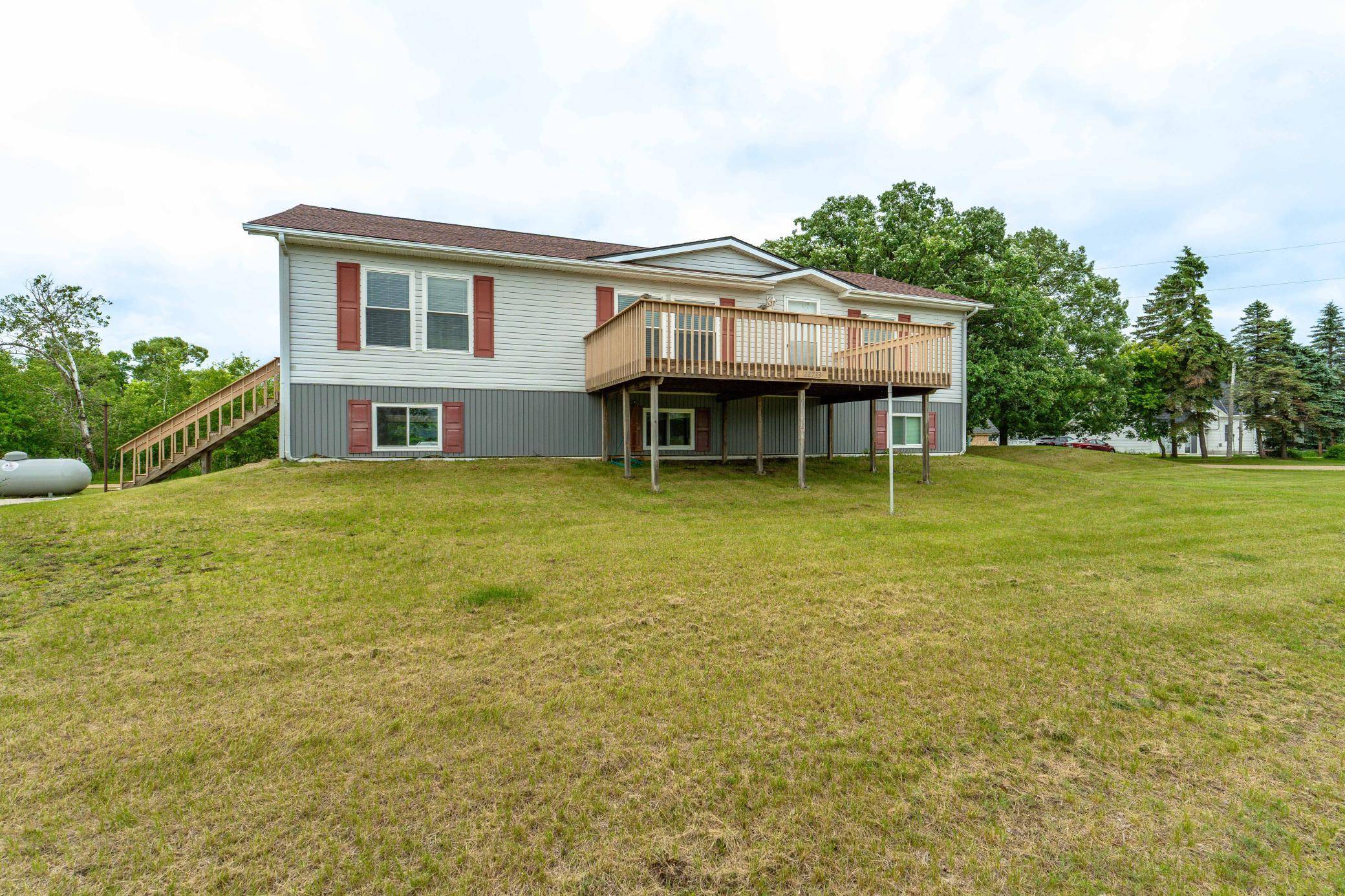 22733 Treetop RD, Henning, MN 56551