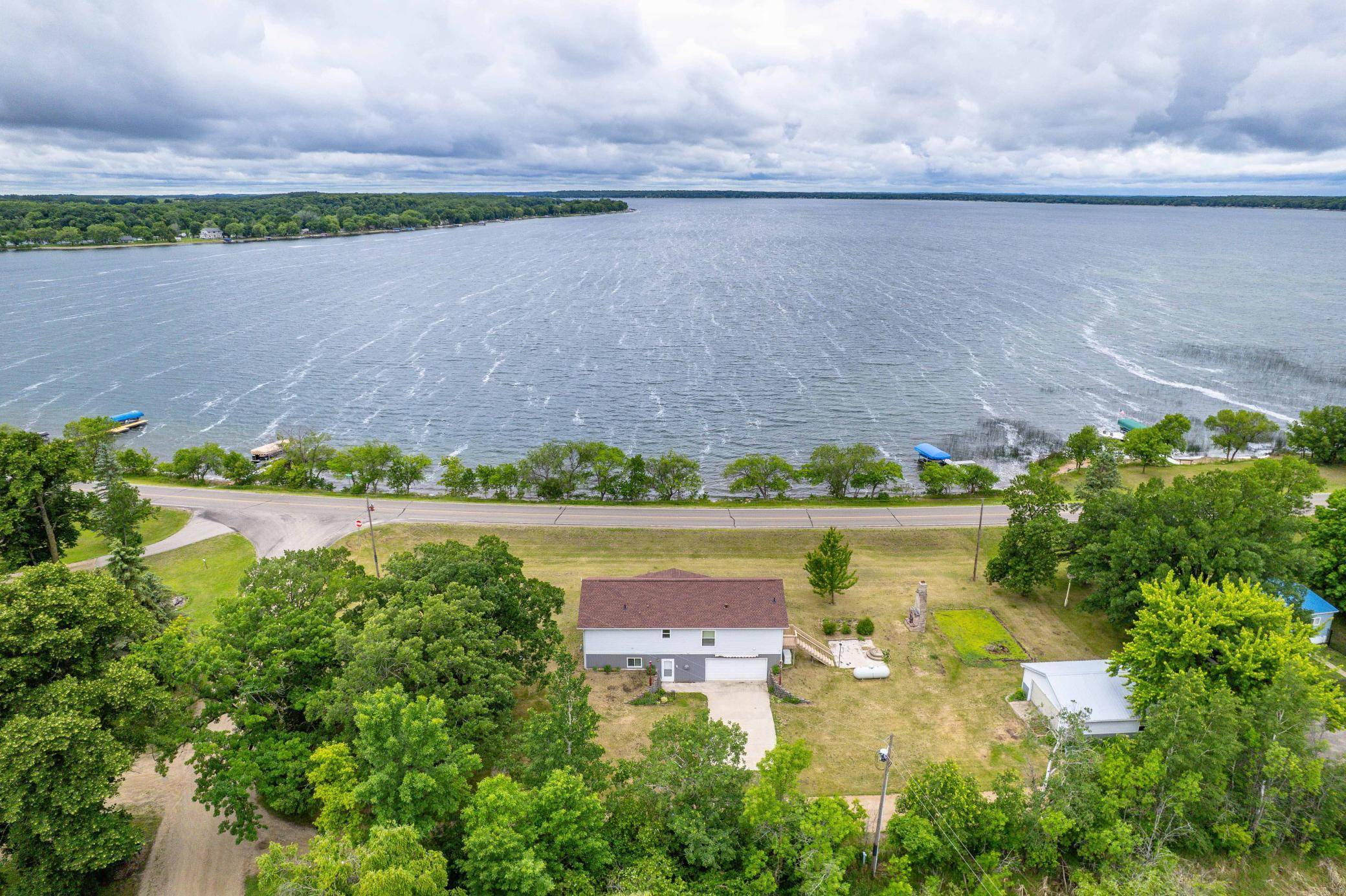 22733 Treetop RD, Henning, MN 56551